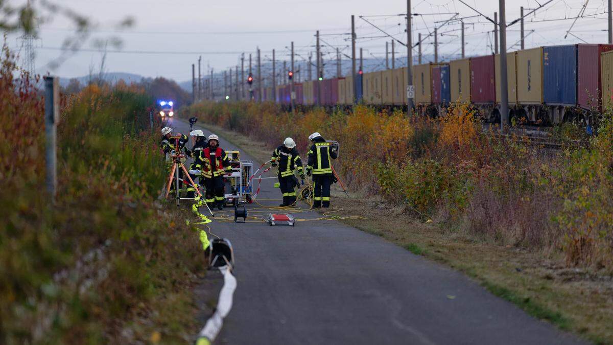 Nach Unfall bei Kerpen Bahnstrecke zwischen Köln und Aachen gesperrt