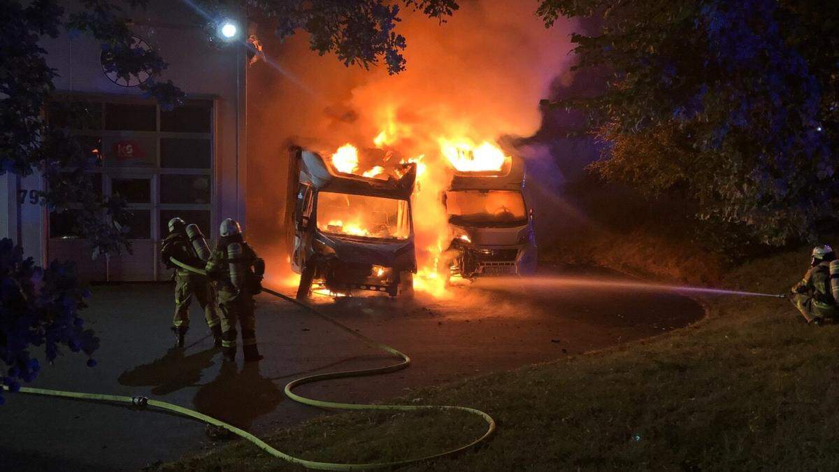 Wer Steckt Hinter Der Hohen Zahl An Fahrzeugbr Nden In Alsdorf