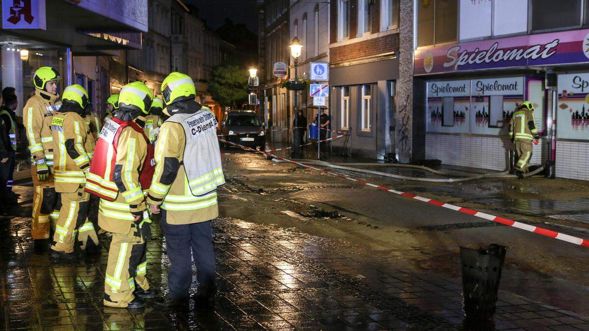 Feuerwehr muss erneut zu Rohrbruch ausrücken Aachener Zeitung