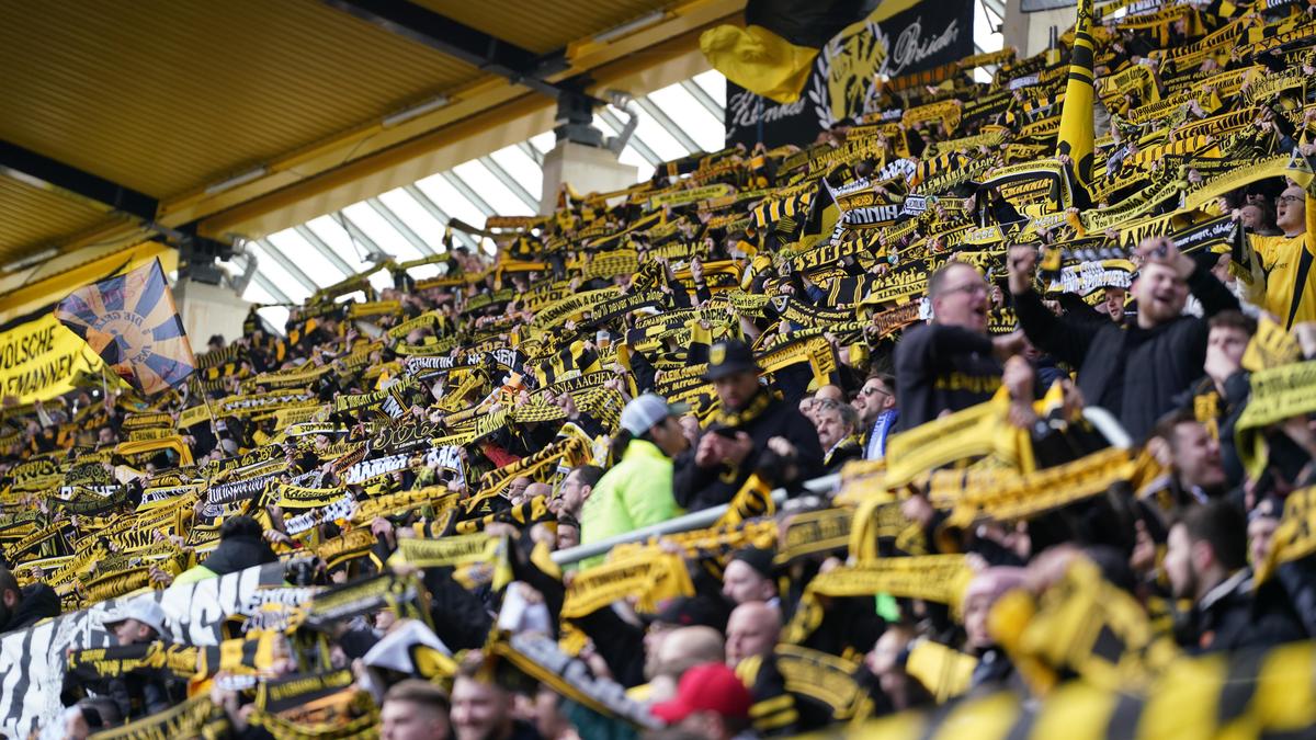 Alemannia besiegt den FC Gütersloh mit 4 0 Aachener Zeitung