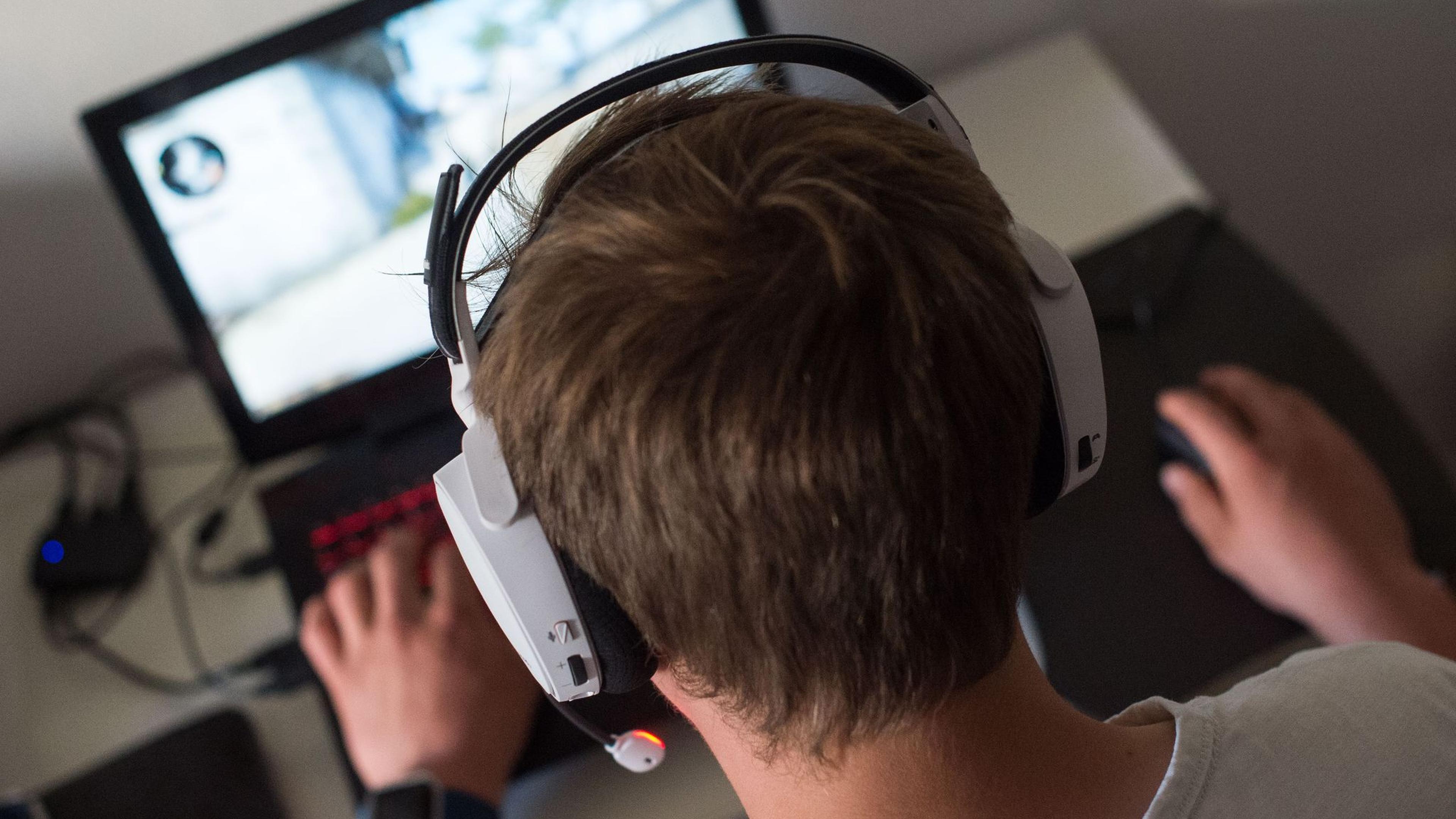 Jungs verbringen fast zwei Stunden pro Tag mit Gaming