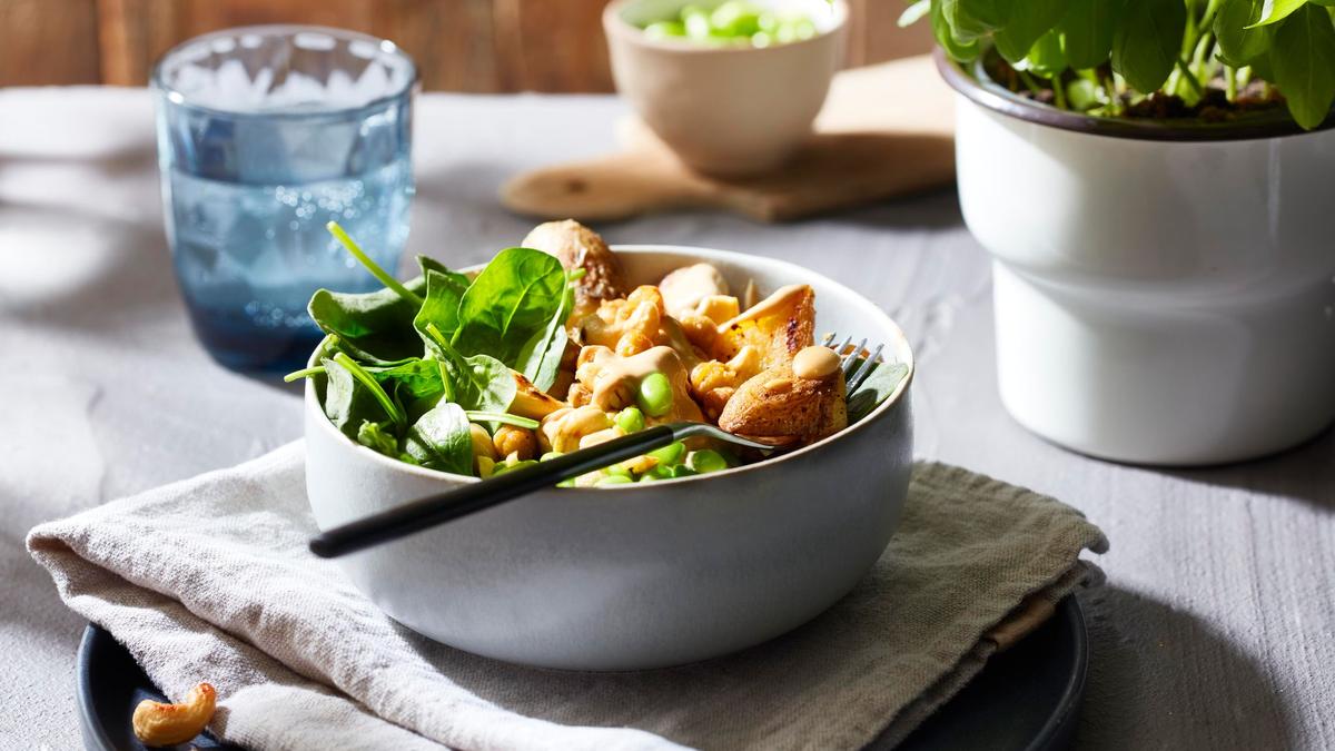 Diese-kartoffelig-kernige-Bowl-ist-einfach-selbst-gemacht