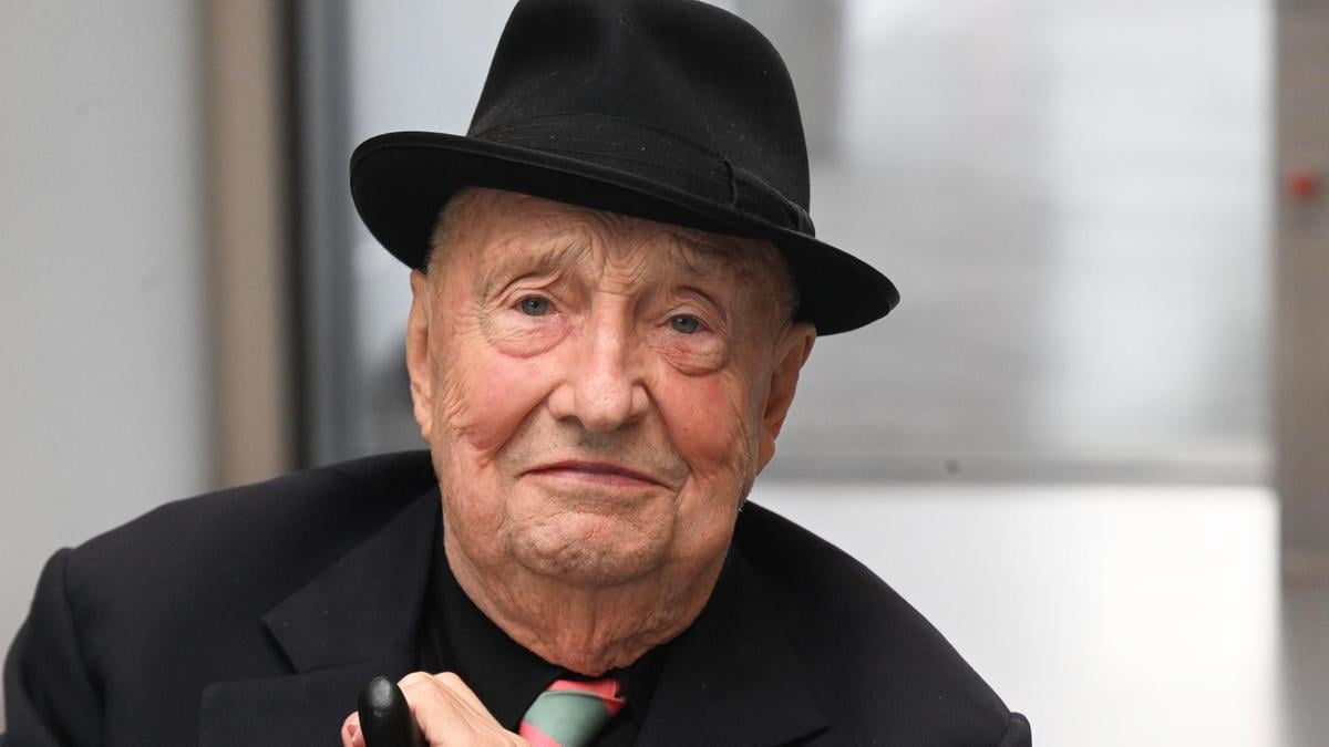 Baselitz-malt-mit-Rollstuhl