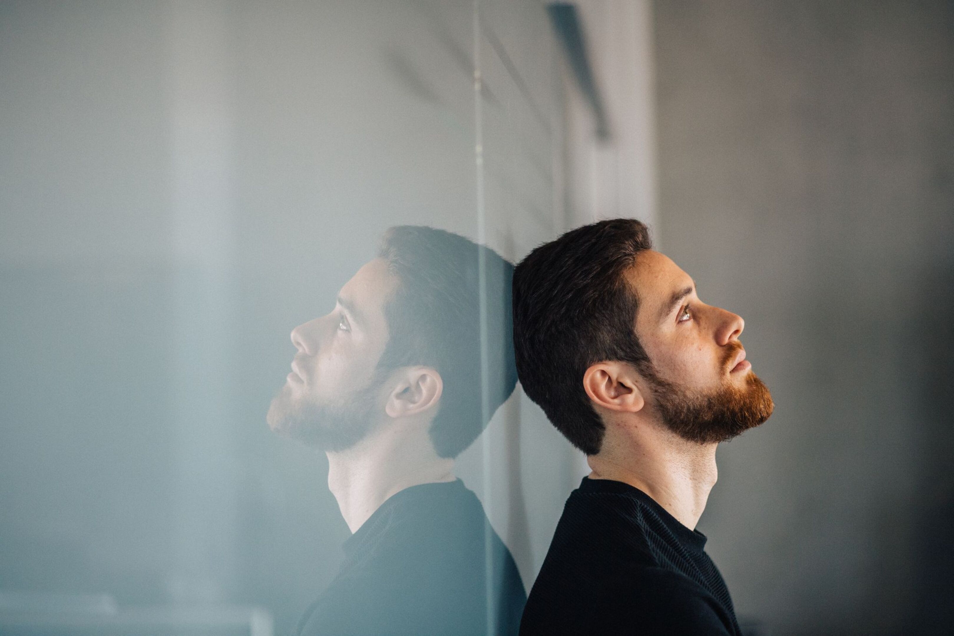 Trauer kostet Energie - bei der Arbeit brauchen Trauernde deswegen vor allem Rücksichtnahme und wenig Druck.