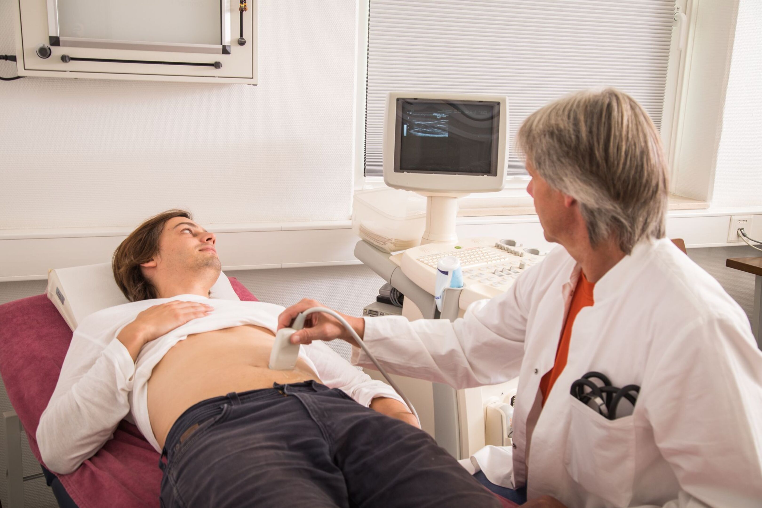 Wie geht es dem Bauch? Ein Ziel der elektronischen Patientenakte ist es, unnötige Doppeluntersuchungen zu vermeiden.