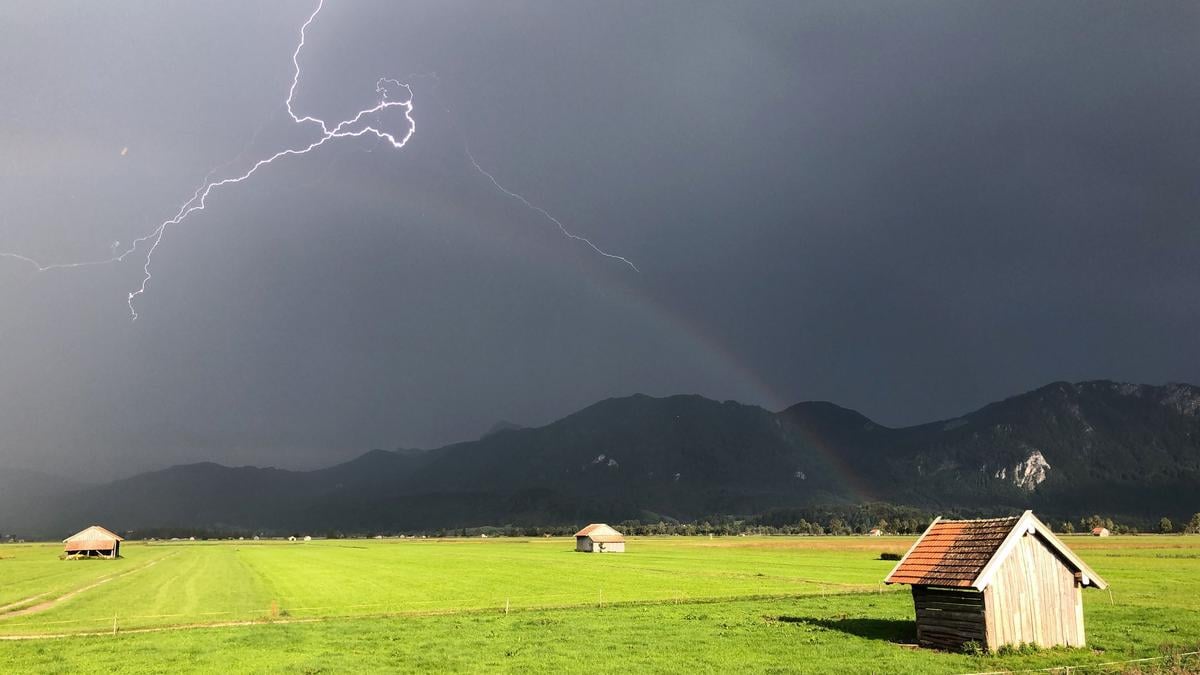 Gewitter-am-Berg-Stahlseile-sind-wie-Blitzableiter
