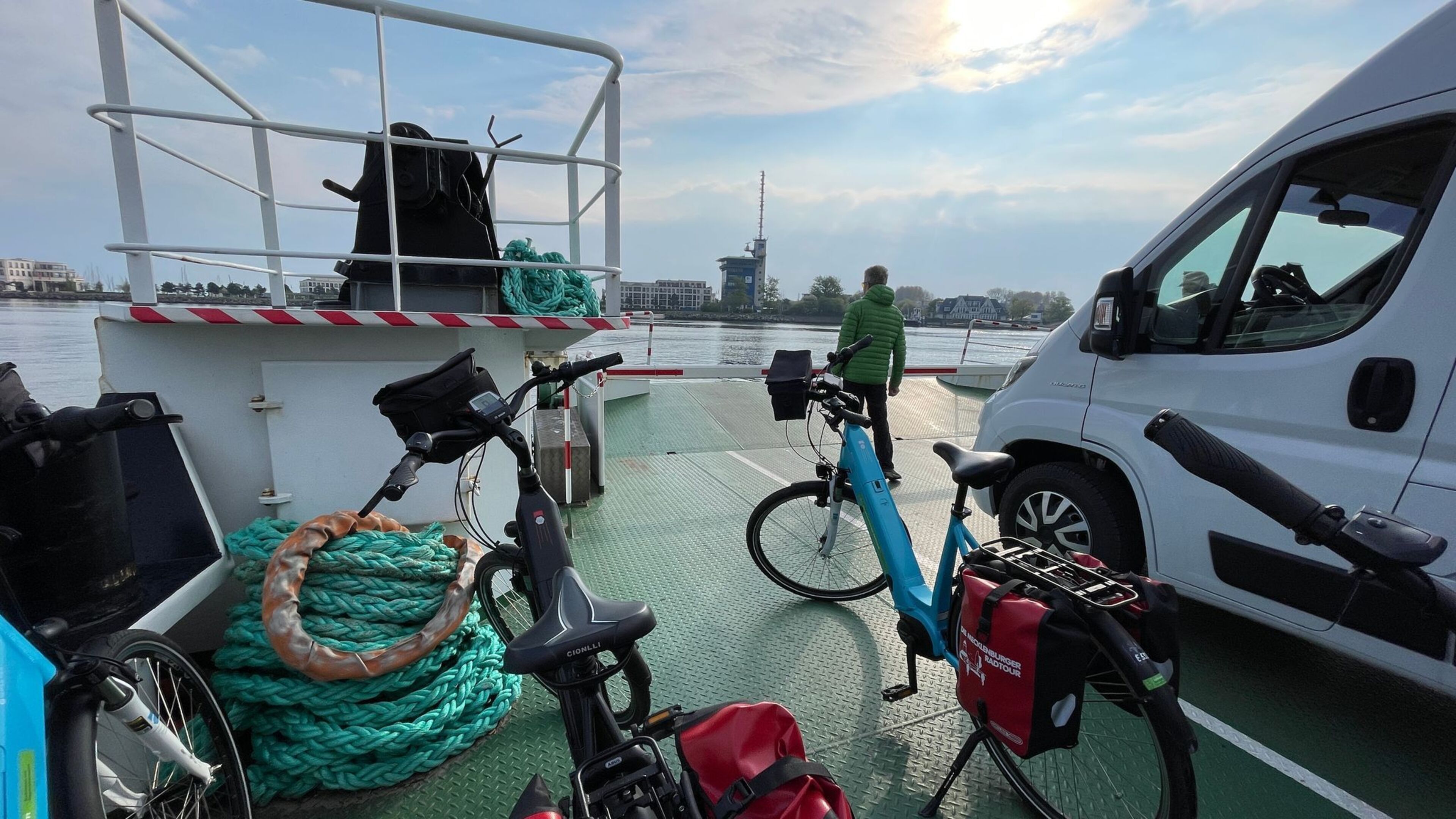 fahrradständer ersatzteile Zündapp Mittelständer YX-KS14 verstellbar 265-330 mm Seit 96 Jahren erfolgreiches Accessori. Accessori: Caschi e Protezioni Inhalt:12x800g