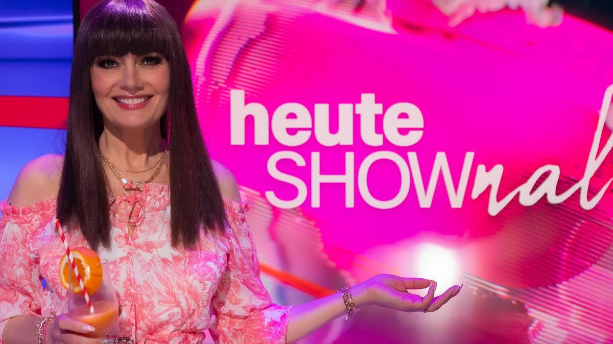 Martina-Hill-50-Larissa-ihr-Sommer-wird-hot-
