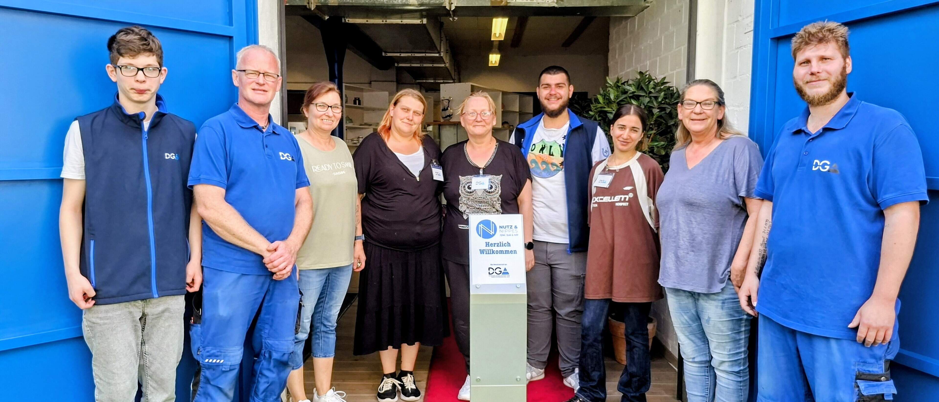 Neueröffnung: Secondhand-Möbelhaus Nutz & Nippes rückt in Düren in die Innenstadt