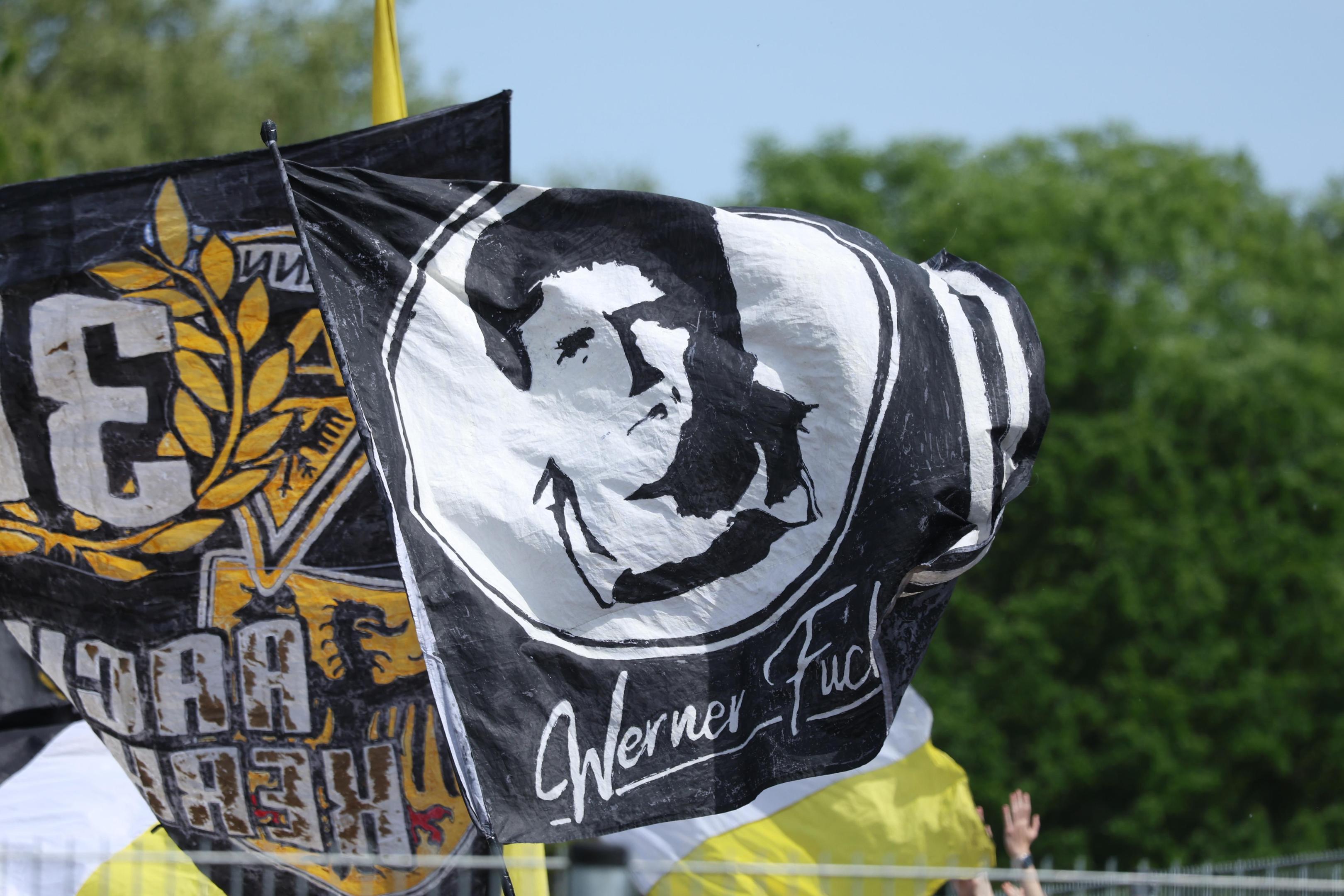 Die Alemannia-Fans werden die Erinnerungen an „Mister Alemannia“ Werner Fuchs auf ewig lebendig halten.