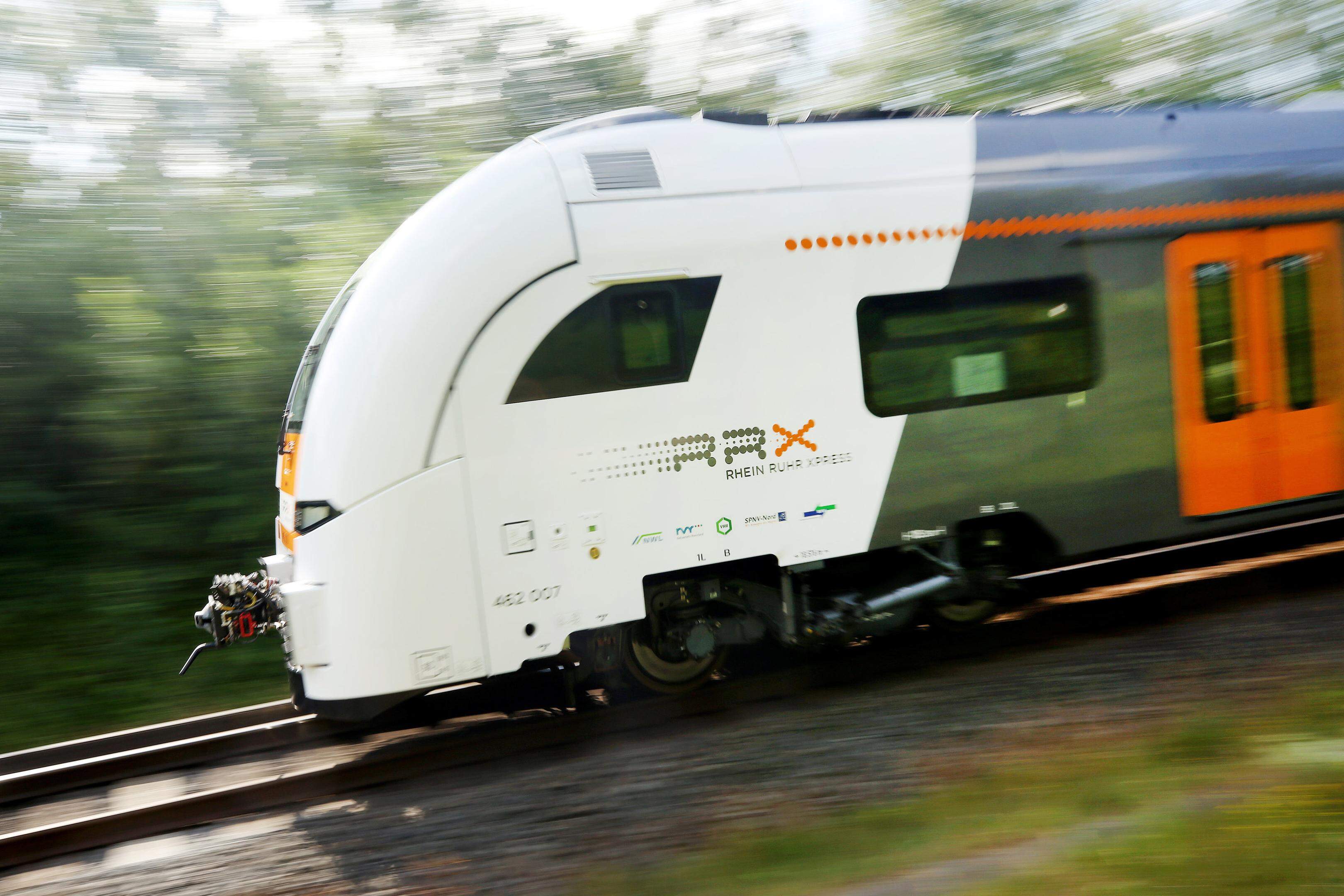 Besonders die RRX-Züge auf der Linie nach Köln sind oft gut gefüllt.