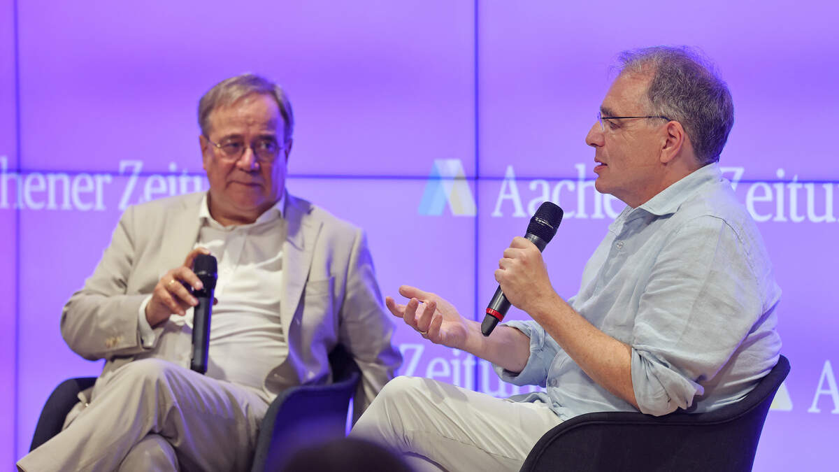 Armin Laschet meets the man who makes him a laughingstock