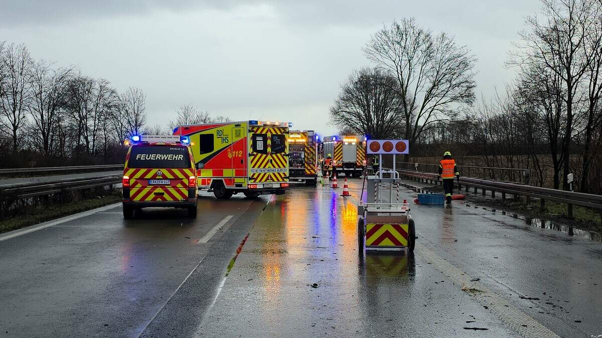 A46 closed in both directions after accident near Erkelenz-East