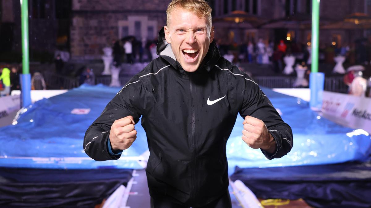 Menno Vloon wins the NetAachen Cathedral Jumping