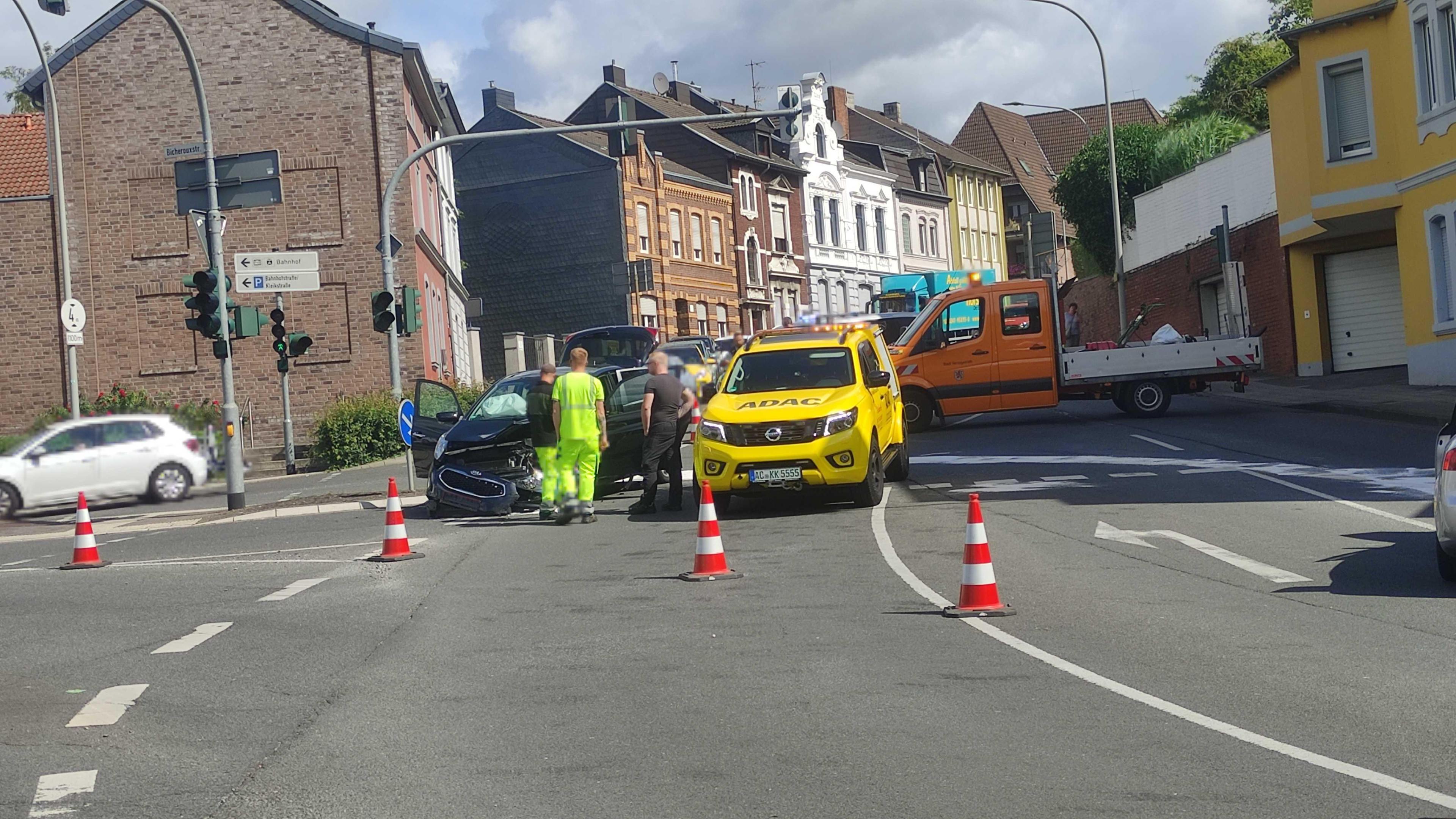 Langer Stau nach Unfall in Herzogenrath