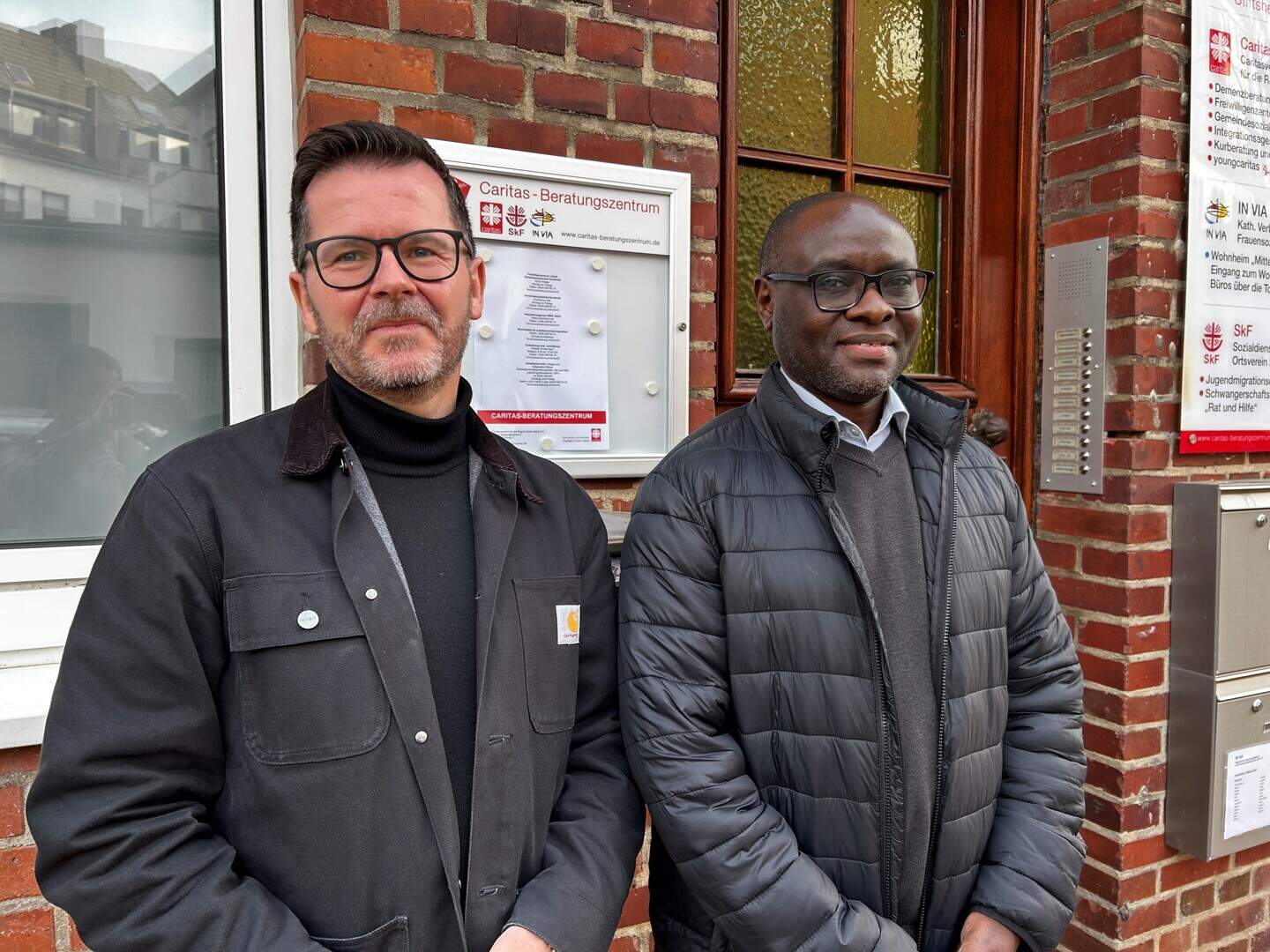 Emmanuel Ndahayo kämpft in Jülich gegen Rassismus und Diskriminierung ...