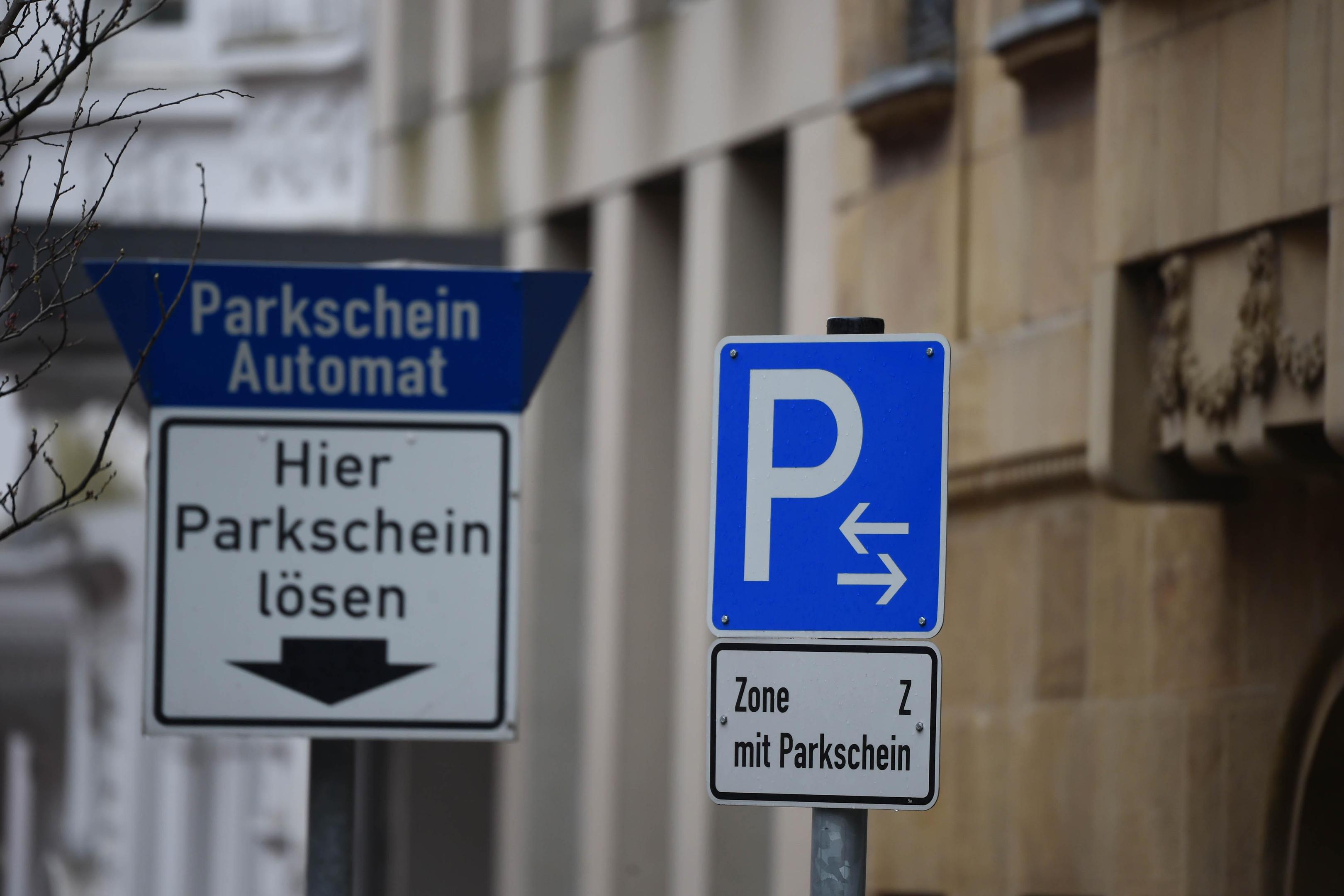 Die Gebühren für das Bewohnerparken in Aachen sollen im Schnitt um das Achtfache steigen. So sieht es ein Vorschlag der Stadtverwaltung vor, der dem Konzept der grün-roten Ratsmehrheit folgt.