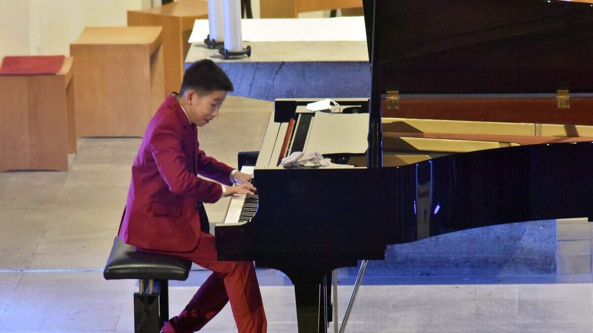 Nachwuchspianist Shan Liu begeistert in der Salvatorkirche | Aachener ...