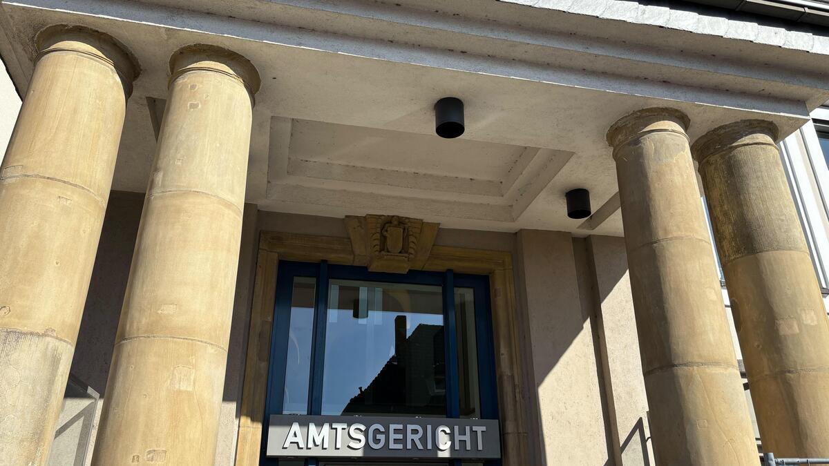 Geilenkirchen car thief must go to a juvenile detention center