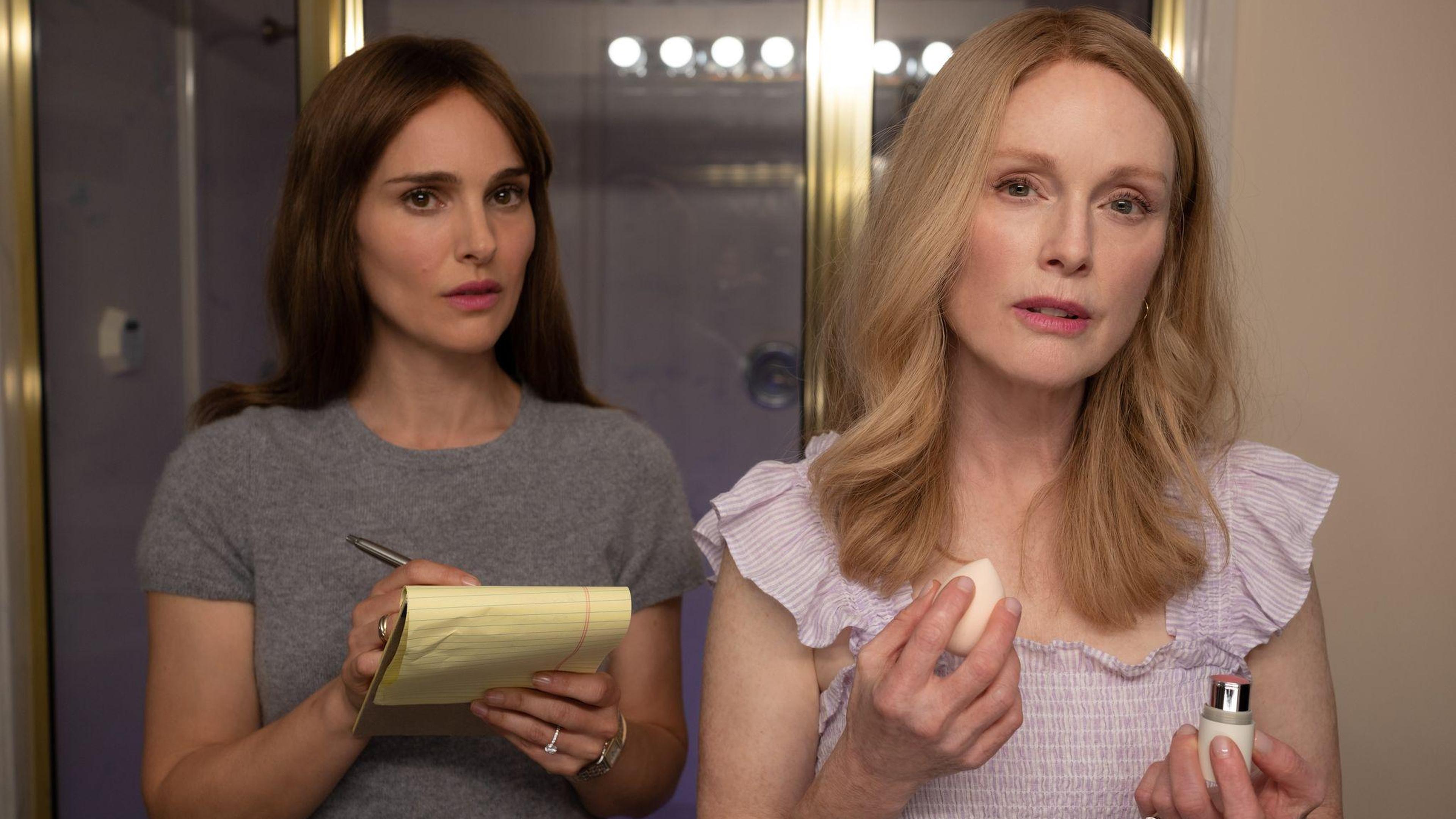 Julianne Moore und Natalie Portmann in 