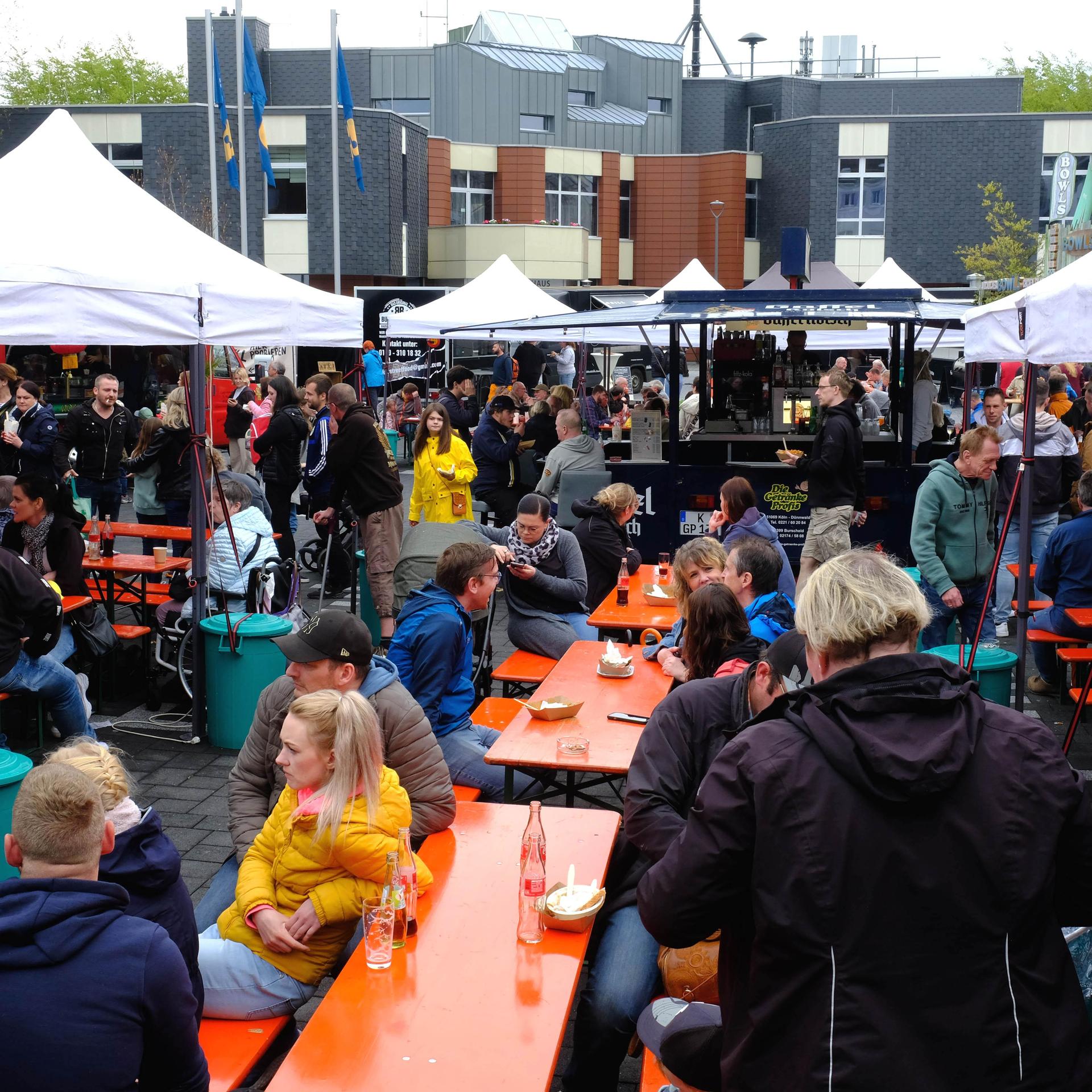 An drei Tagen bietet das Street-Food-Festival in Simmerath den Besuchern verschiedene Köstlichkeiten.