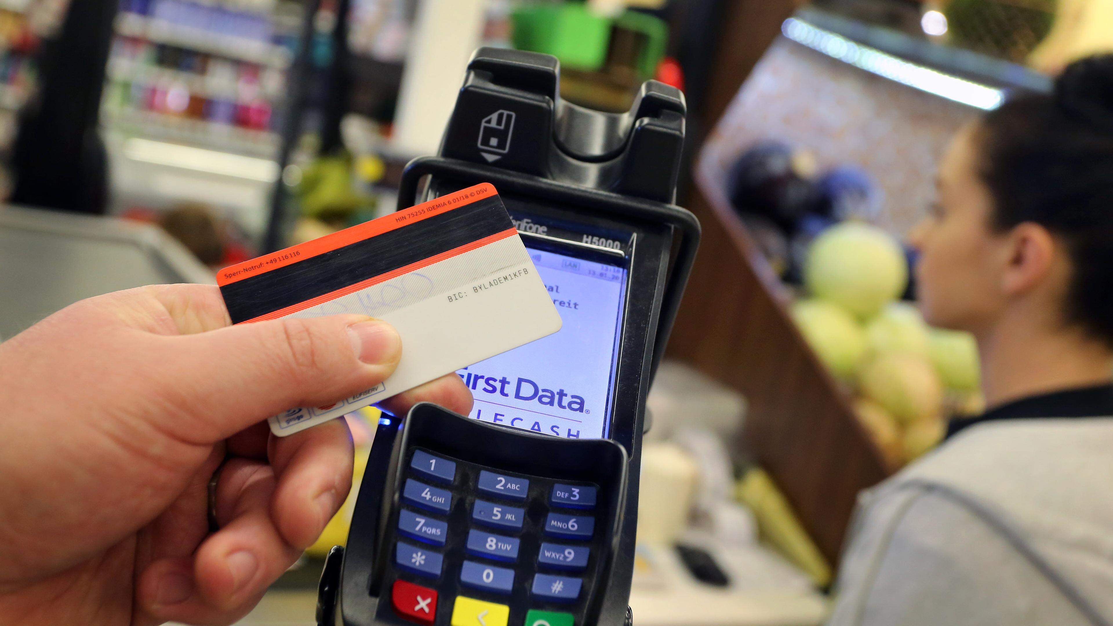 Charge Card: Vor- und Nachteile der beliebtesten Kreditkarte