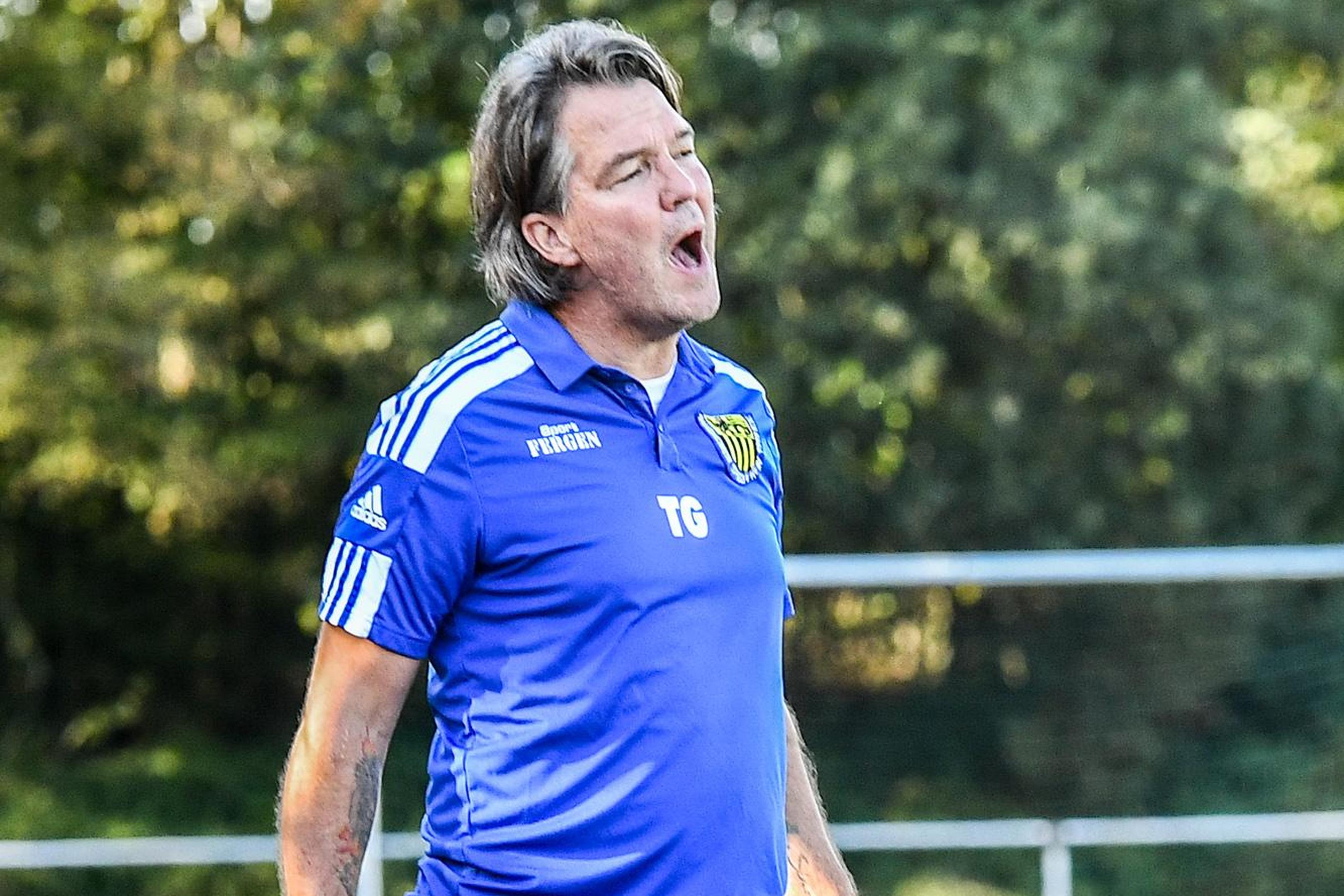 Muss viele Leistungsträger ersetzen: HSV-Trainer Thomas Graf.