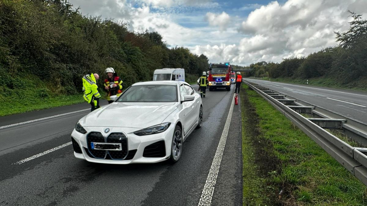 Unfall Auf A46 Bei Hückelhoven: Auto Fährt In Leitplanke | Aachener Zeitung