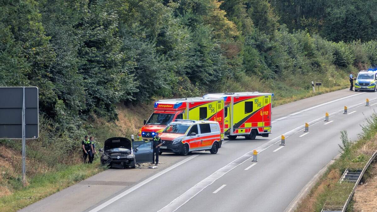 After an accident on the A46 near Erkelenz: Right lane towards Düsseldorf ...