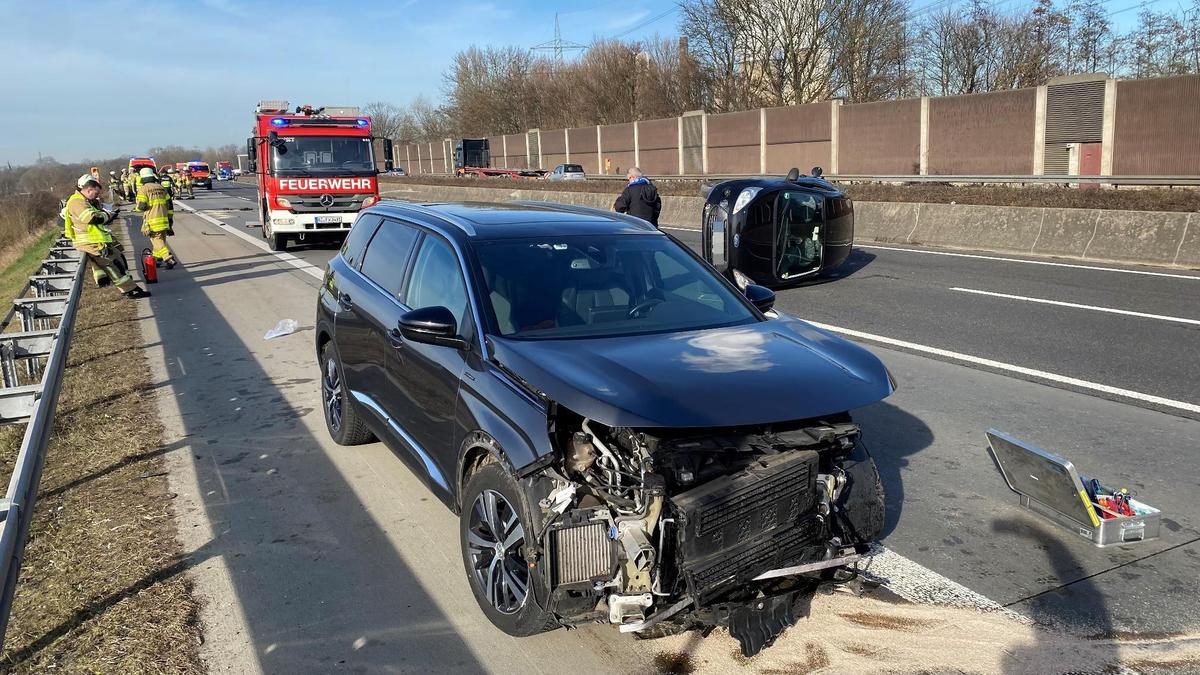 Schwerer Unfall mit glimpflichem Ausgang auf der A4