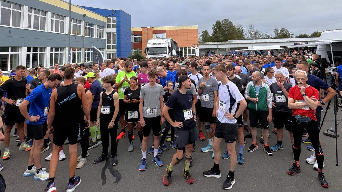 569 athletes reach the finish line at the 14th Business Run in Simmerath.