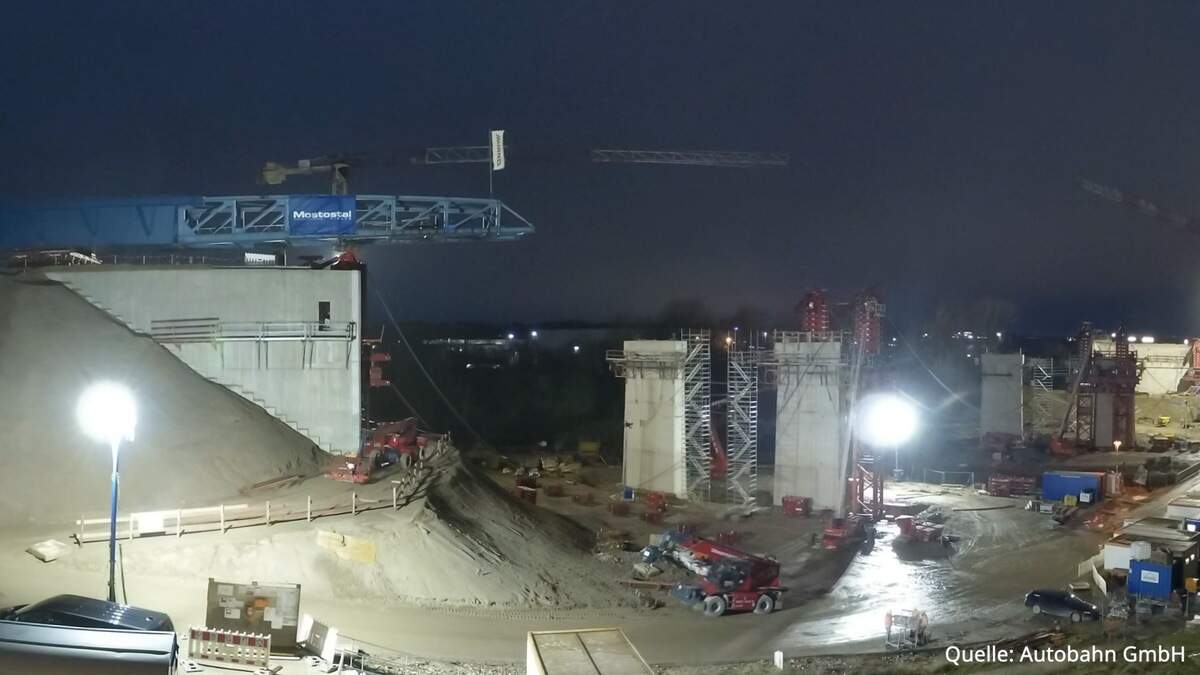 A544: Einschub der Haarbachtalbrücke im Zeitraffer | Aachener Zeitung