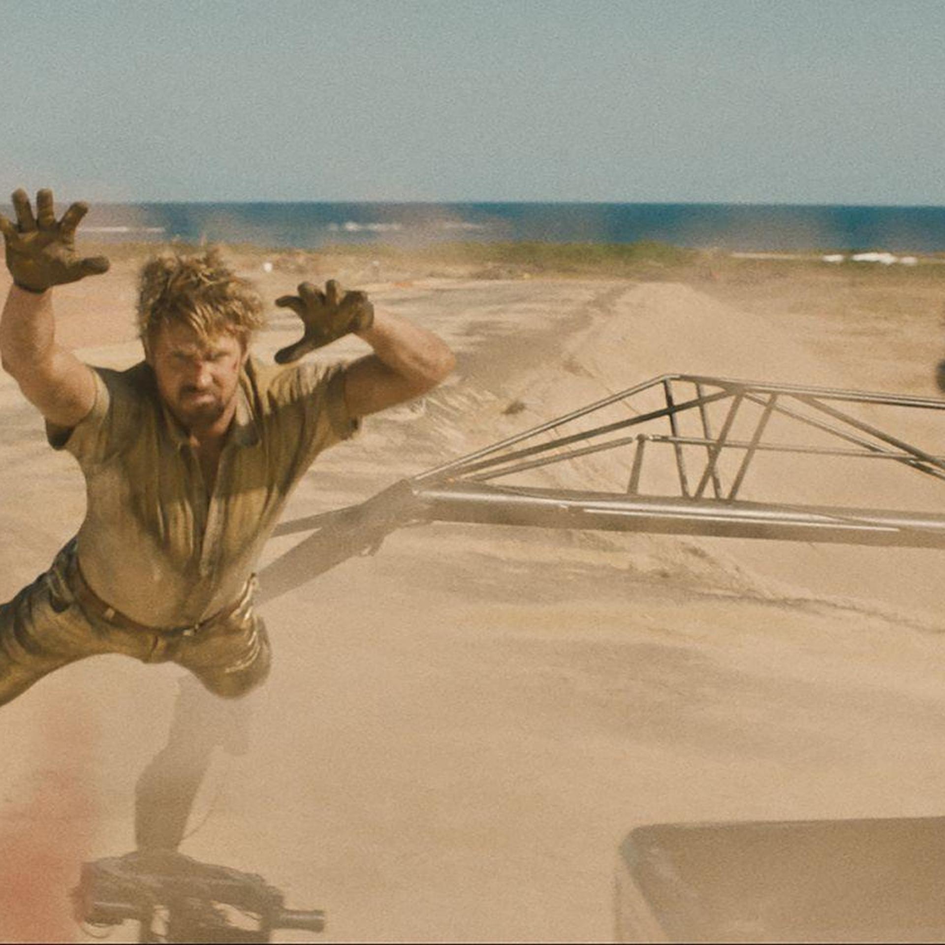 Ryan Gosling als Stuntmen Colt Seavers in einer Szene des Films „The Fall Guy".  (undatierte Filmszene). 