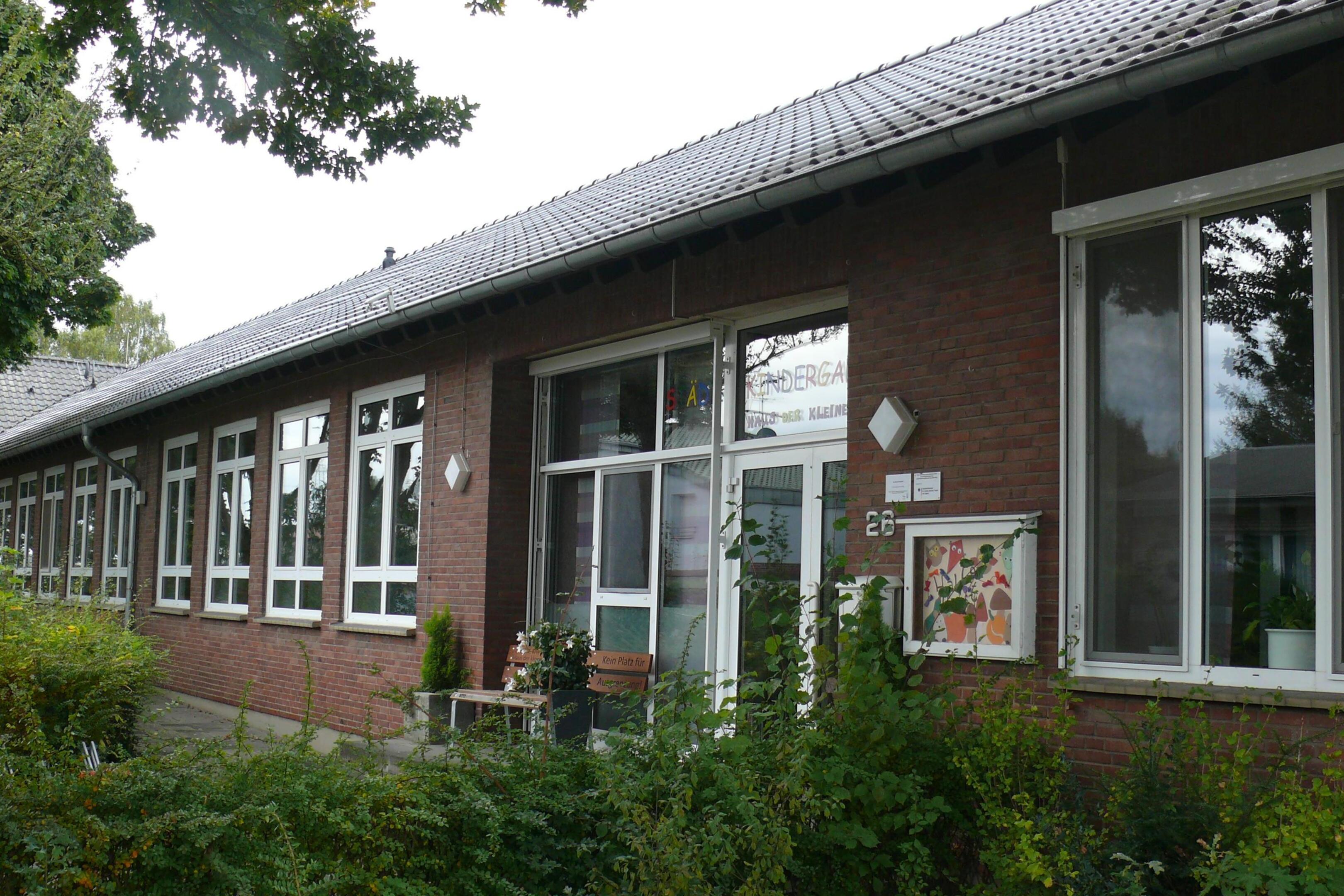 Das Kita-Gebäude in Heinsberg-Lieck stammt aus dem Jahr 1954. Jetzt rollen die Bagger an, um Platz zu schaffen für einen Neubau.