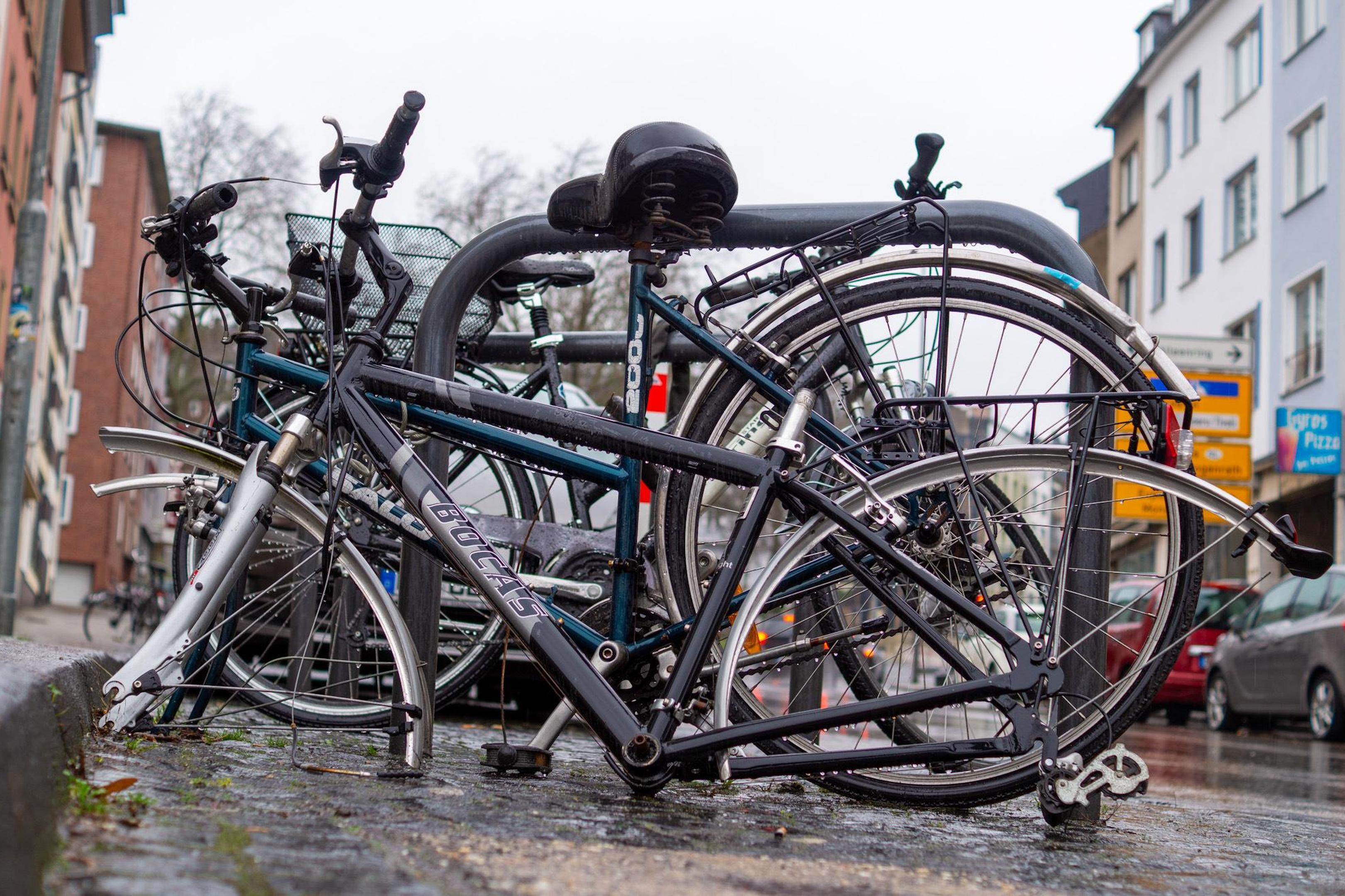 „Zweirad statt kein Rad“: Unter diesem Motto informierte die Polizei Aachen jüngst über Diebstahlsicherungen.