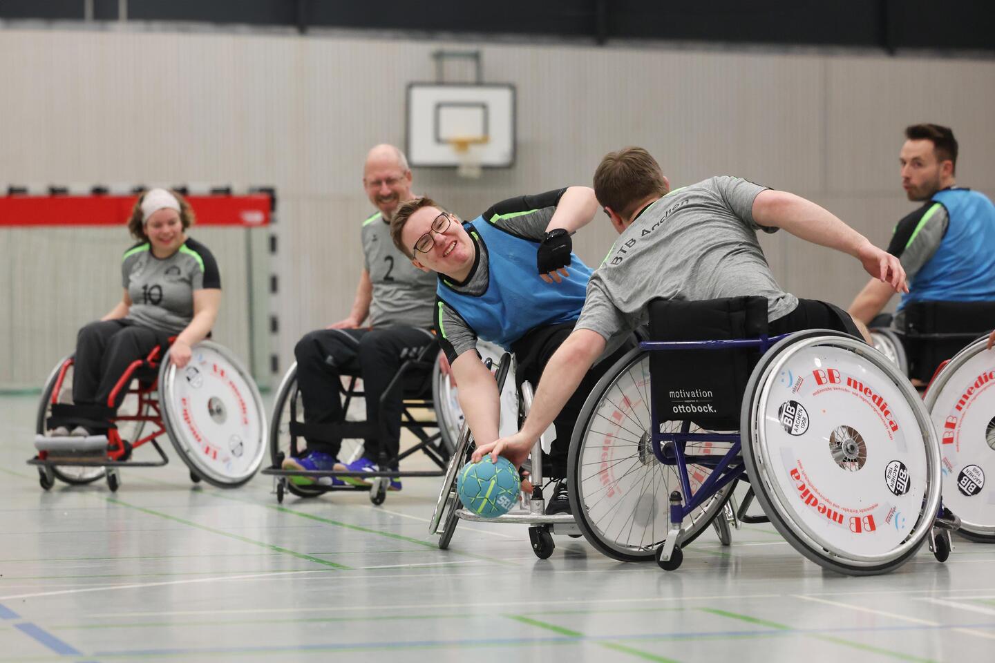 Warum Aachen beim Rollstuhlhandball eine Vorzeigestadt ist | Aachener ...