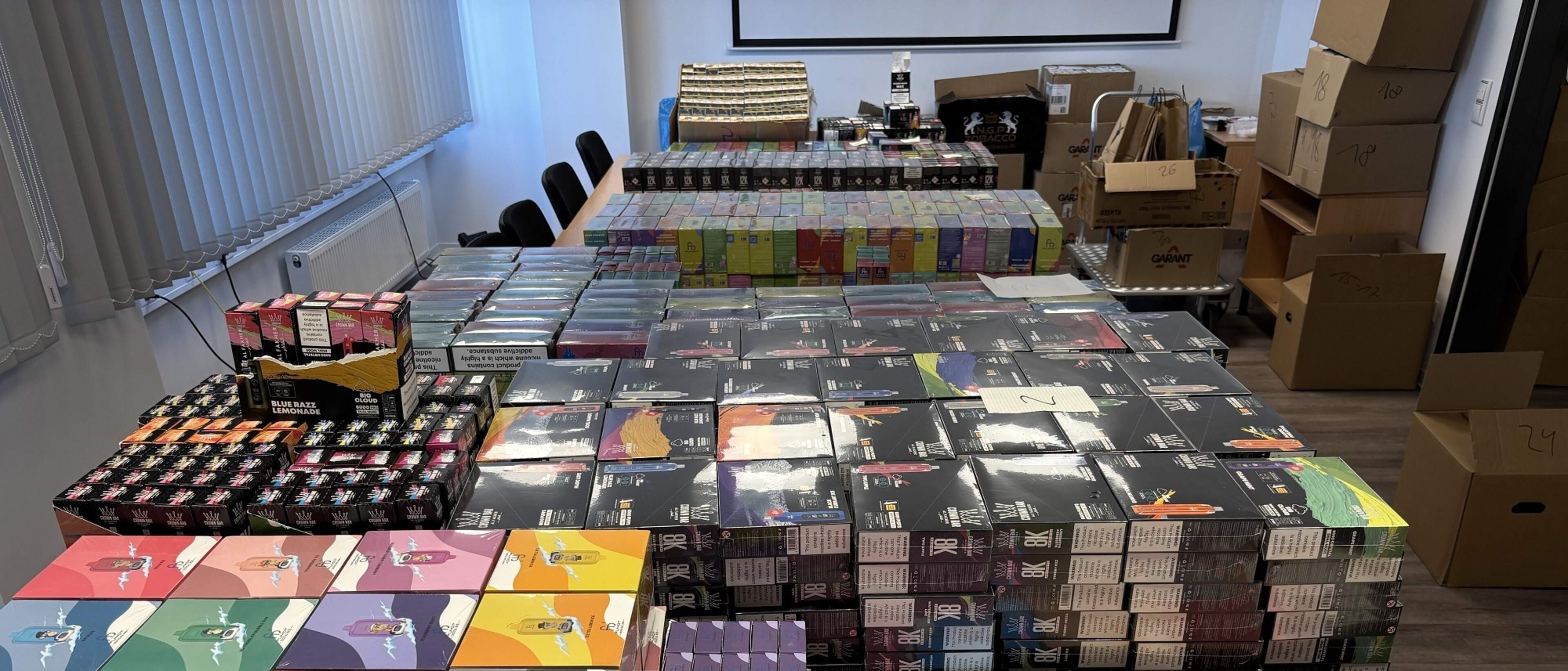 Razzia in Würselen: Zoll beschlagnahmt illegale Tabakwaren und Bargeld