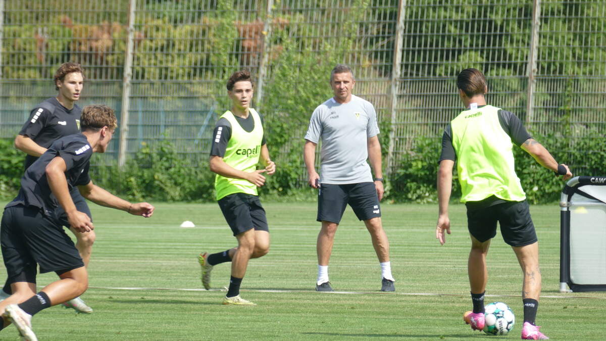 Abfahrt ins Trainingslager: Alemannia tankt frischen Mut