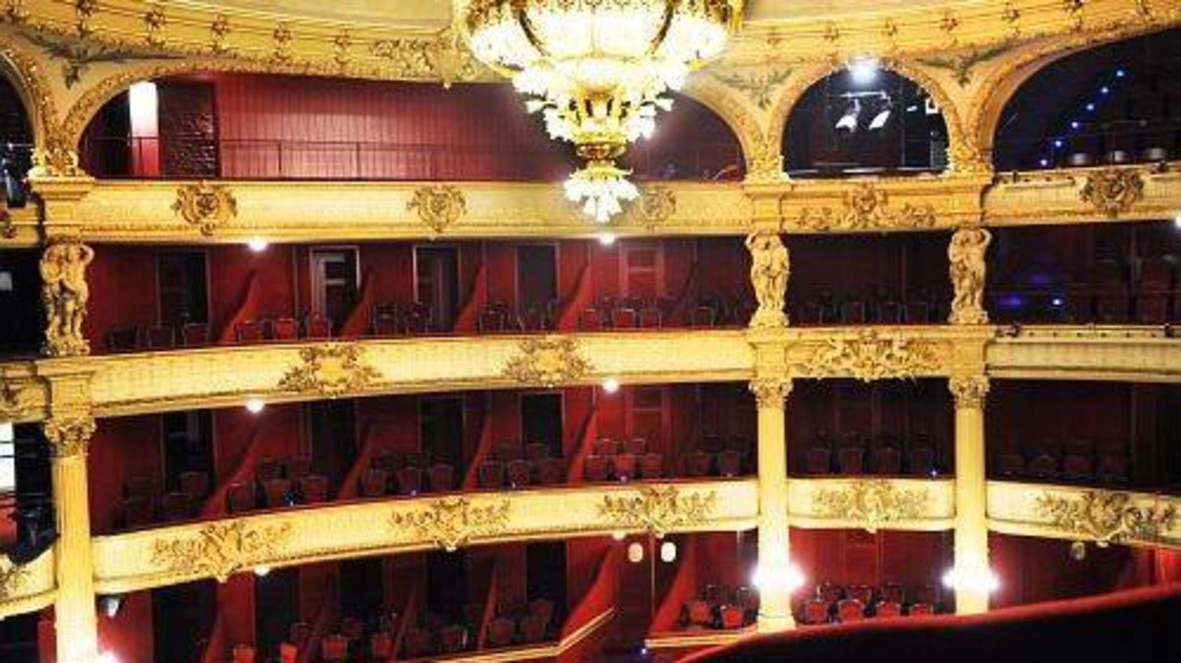 Groß, modern, königlich: Lüttichs neue Oper | Aachener Zeitung