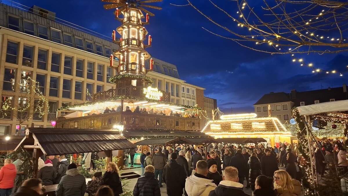 Weihnachtsmärkte in Düren und Jülich: Händler und Gastronomie ziehen