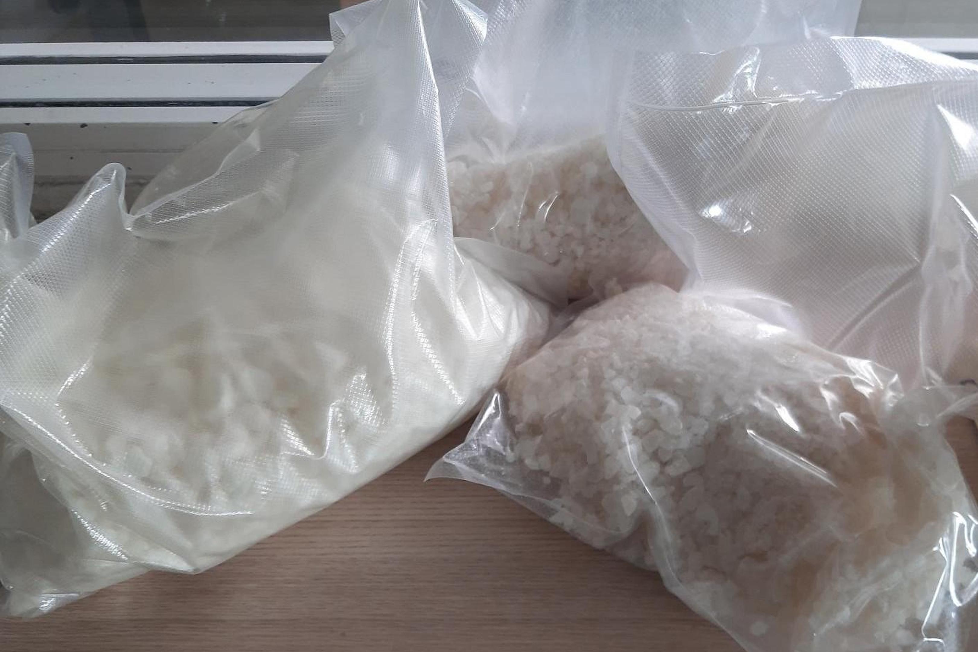 Die Bundespolizei beschlagnahmt 4,3 Kilogramm Amphetamin im Verkehrswert von über 20.000 Euro.