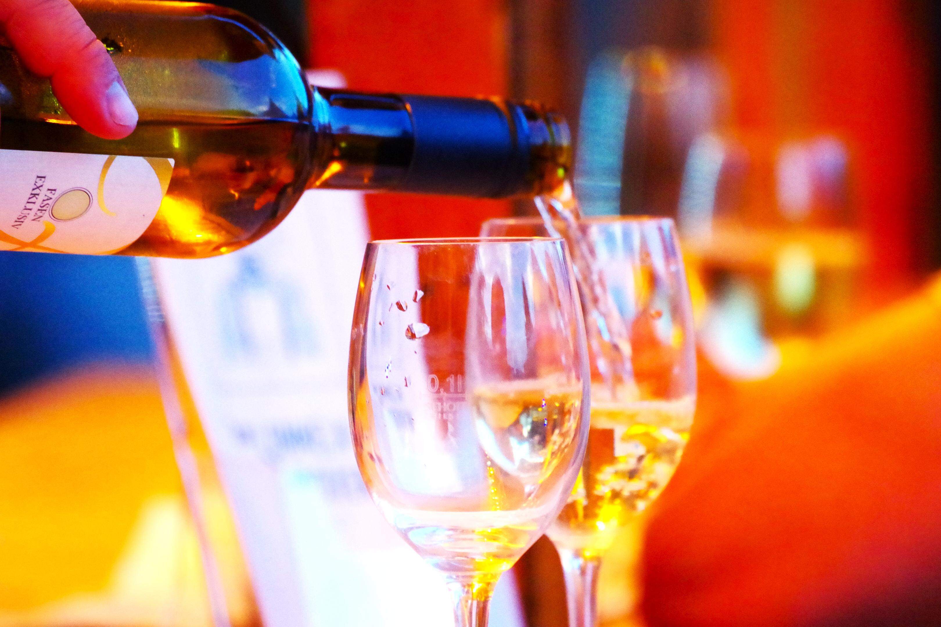 In Eicherscheid muss am Samstag kein Glas leer bleiben. Die Vereinsgemeinschaft organisiert in der Tenne das zweite Weinfest.