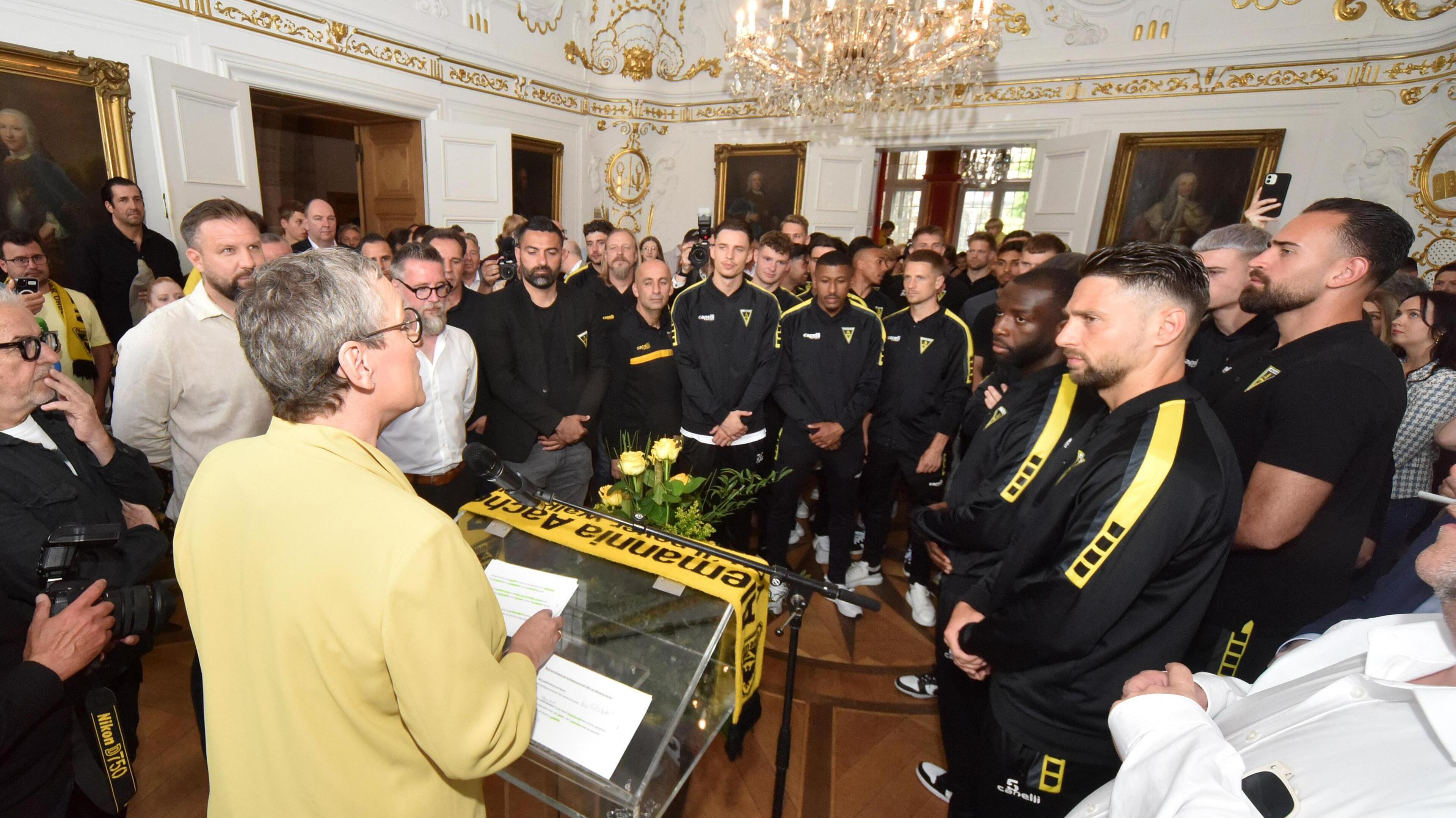 Alemannia Aachen Aufstiegsfeier: Offizieller Empfang im Rathaus am 26. Mai 2024