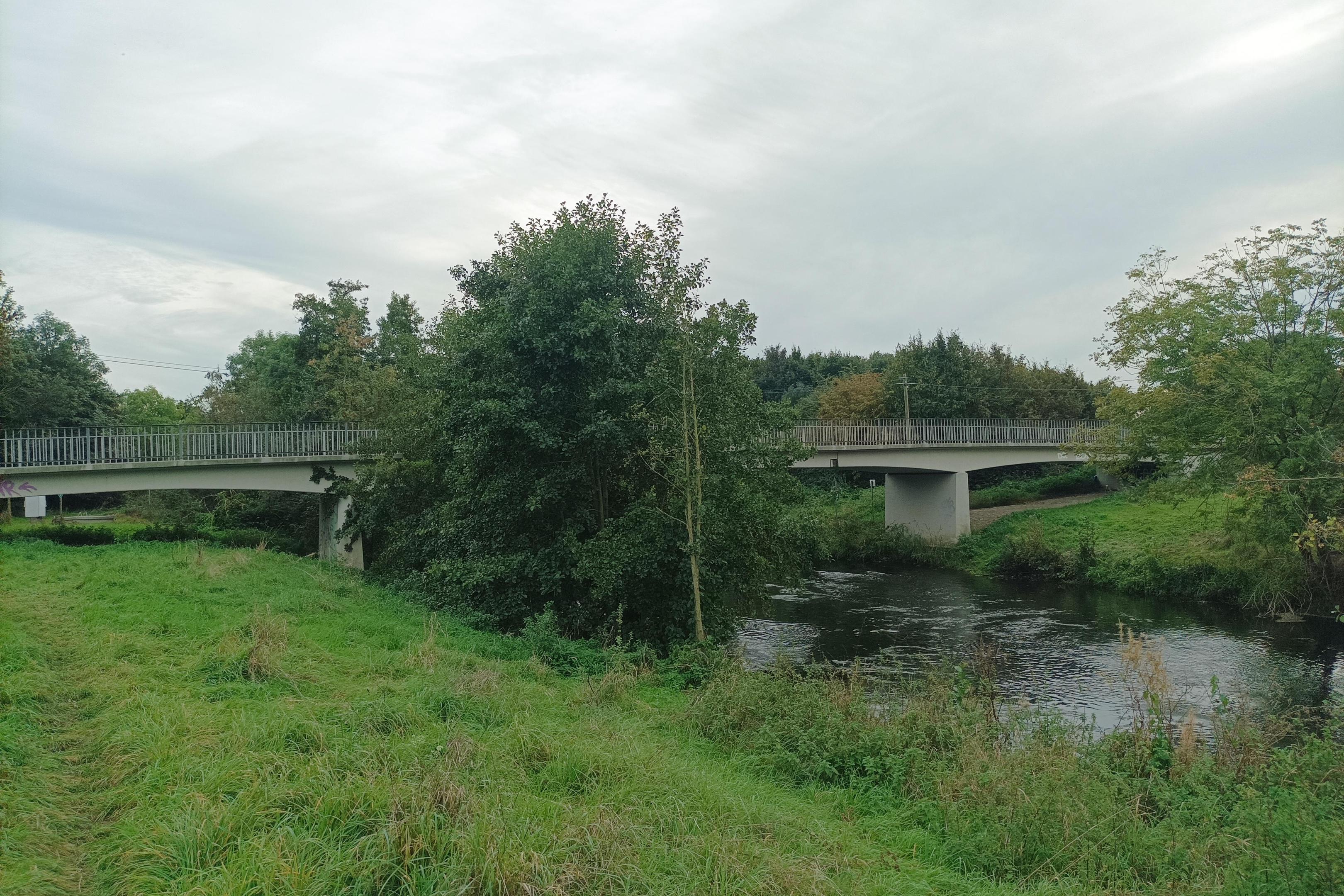 Die Körrenziger Brücke (Foto) ist die kleinere der beiden Rurbrücken. Für ihren Neubau setzen die Planer aber mehr Zeit an als für die deutlich größere Heinrich-Weitz-Brücke in der Kernstadt.