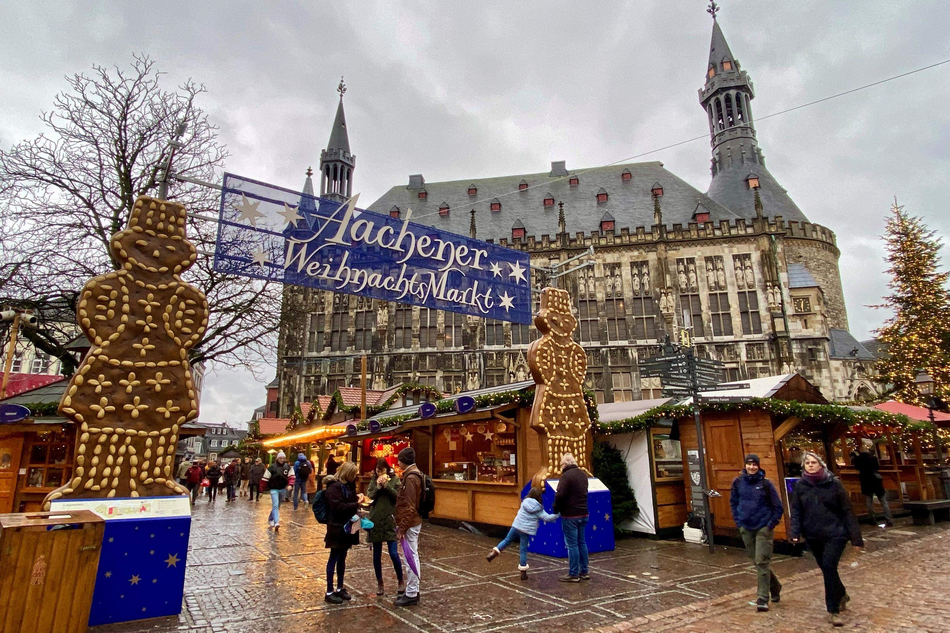 Absage 2024 unwahrscheinlich: Es wird nach zähem Ringen einen 51. Aachener Weihnachtsmarkt in der Altstadt geben. 