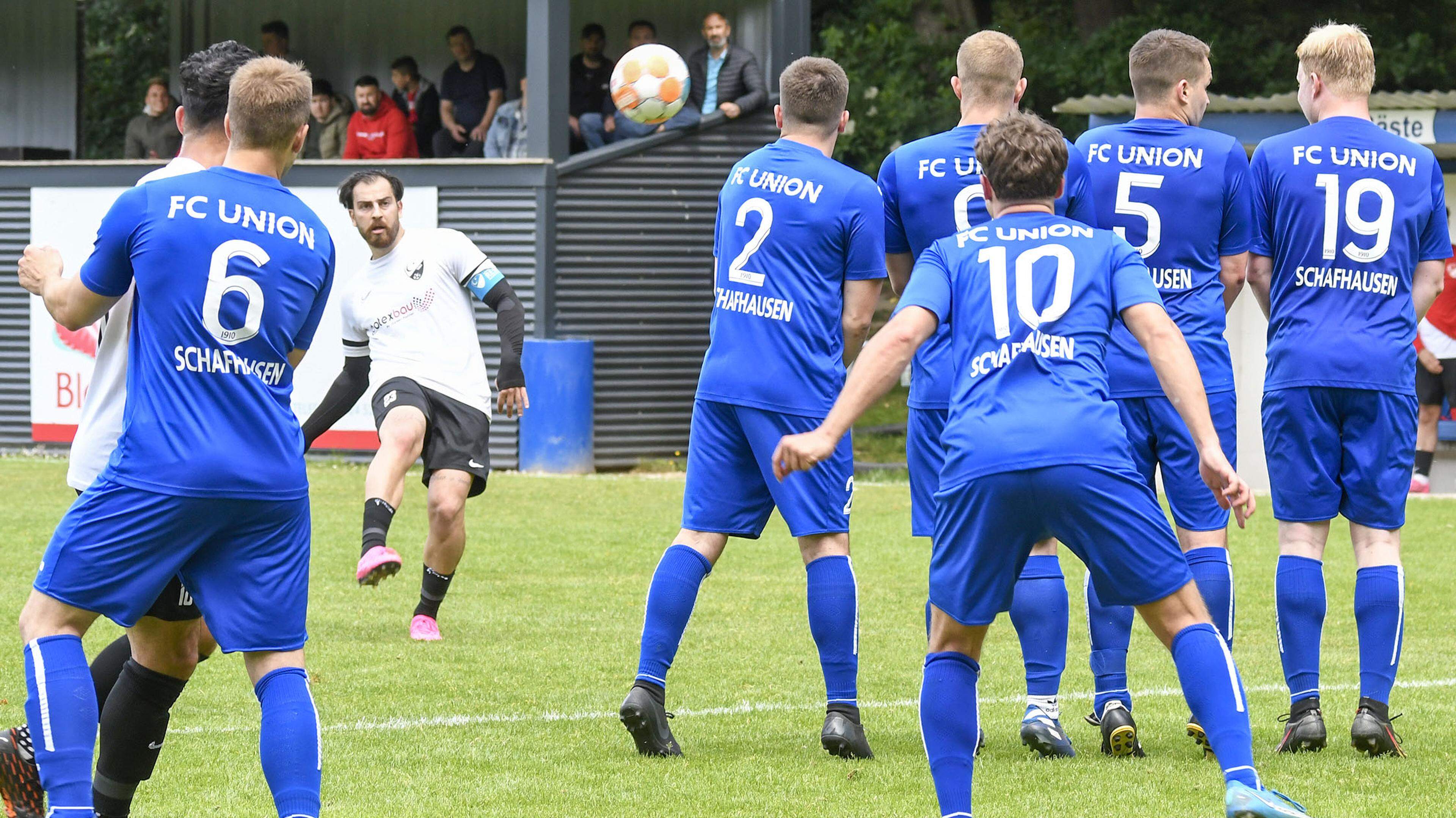 Ay-Yildizspor Hückelhoven Dreht Das Spiel In Unterzahl | Aachener Zeitung