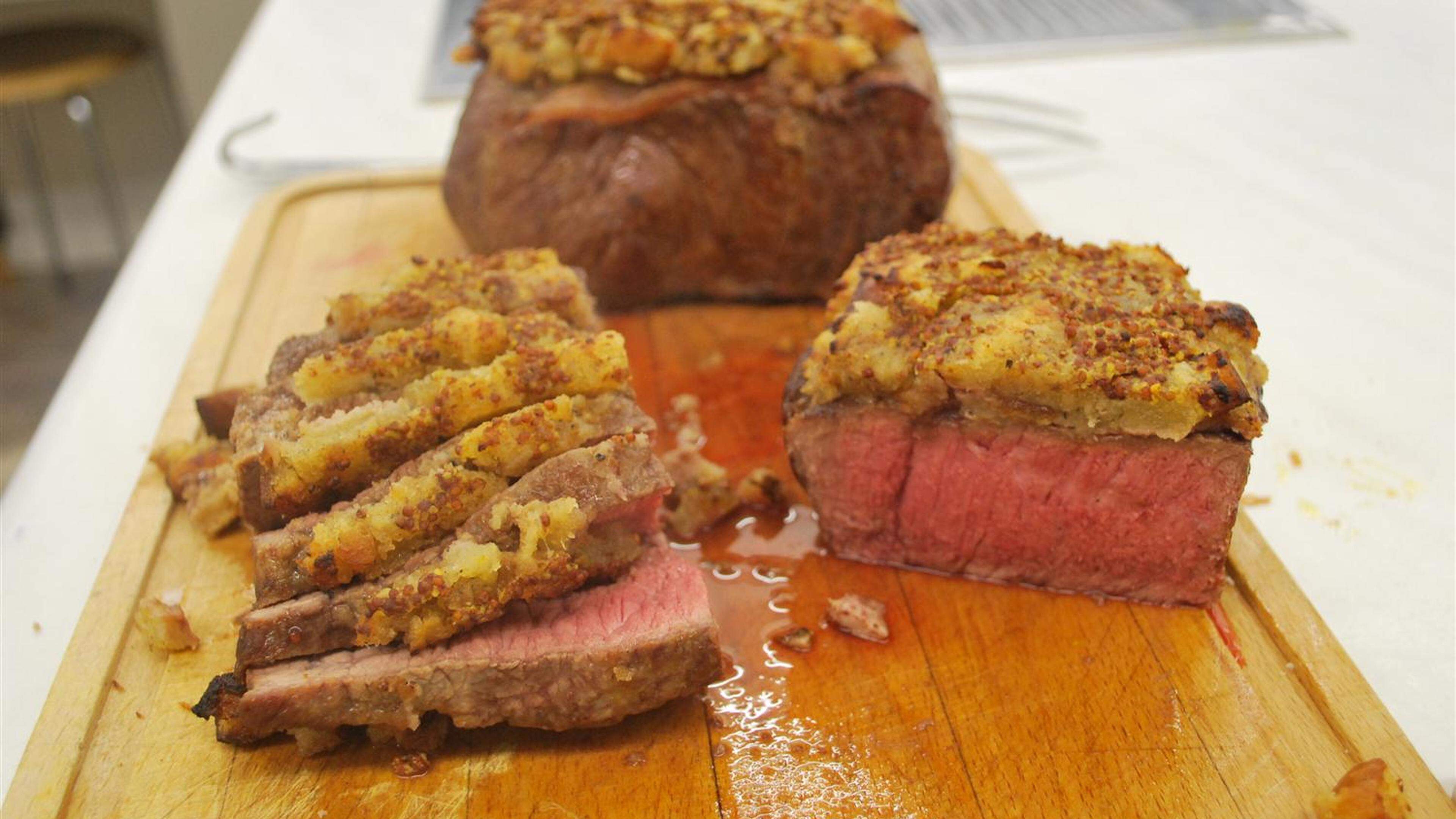 Roastbeef mit Meerrettichkruste und Rote-Beete-Relish | Aachener Zeitung 