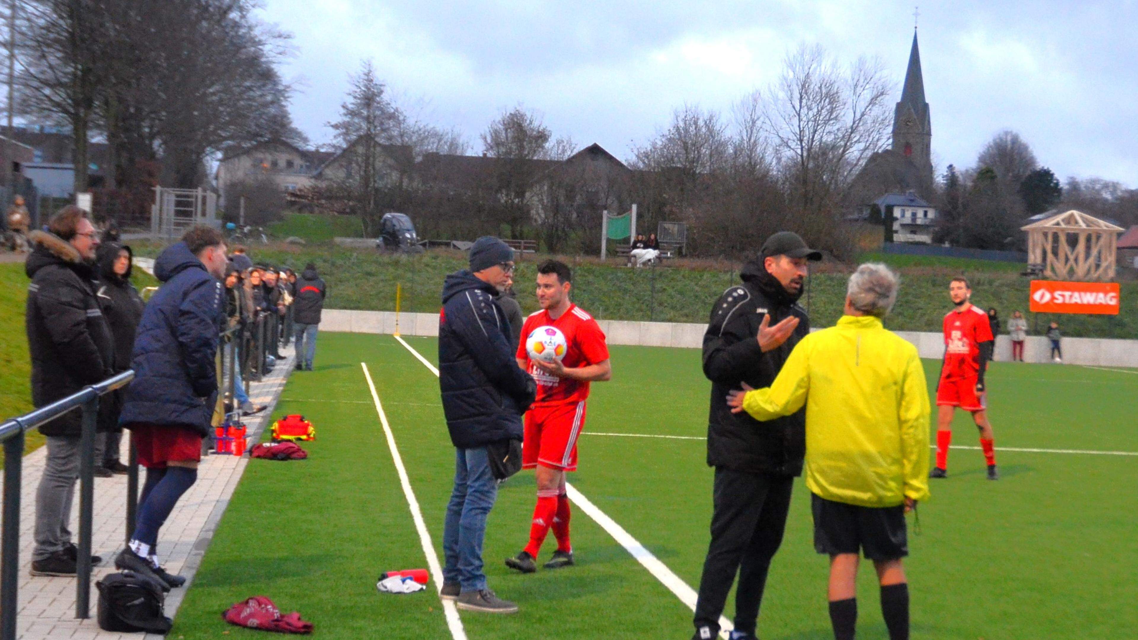 Hitziges Derby In Der Fußball-Kreisliga B Zwischen Lammersdorf Und ...