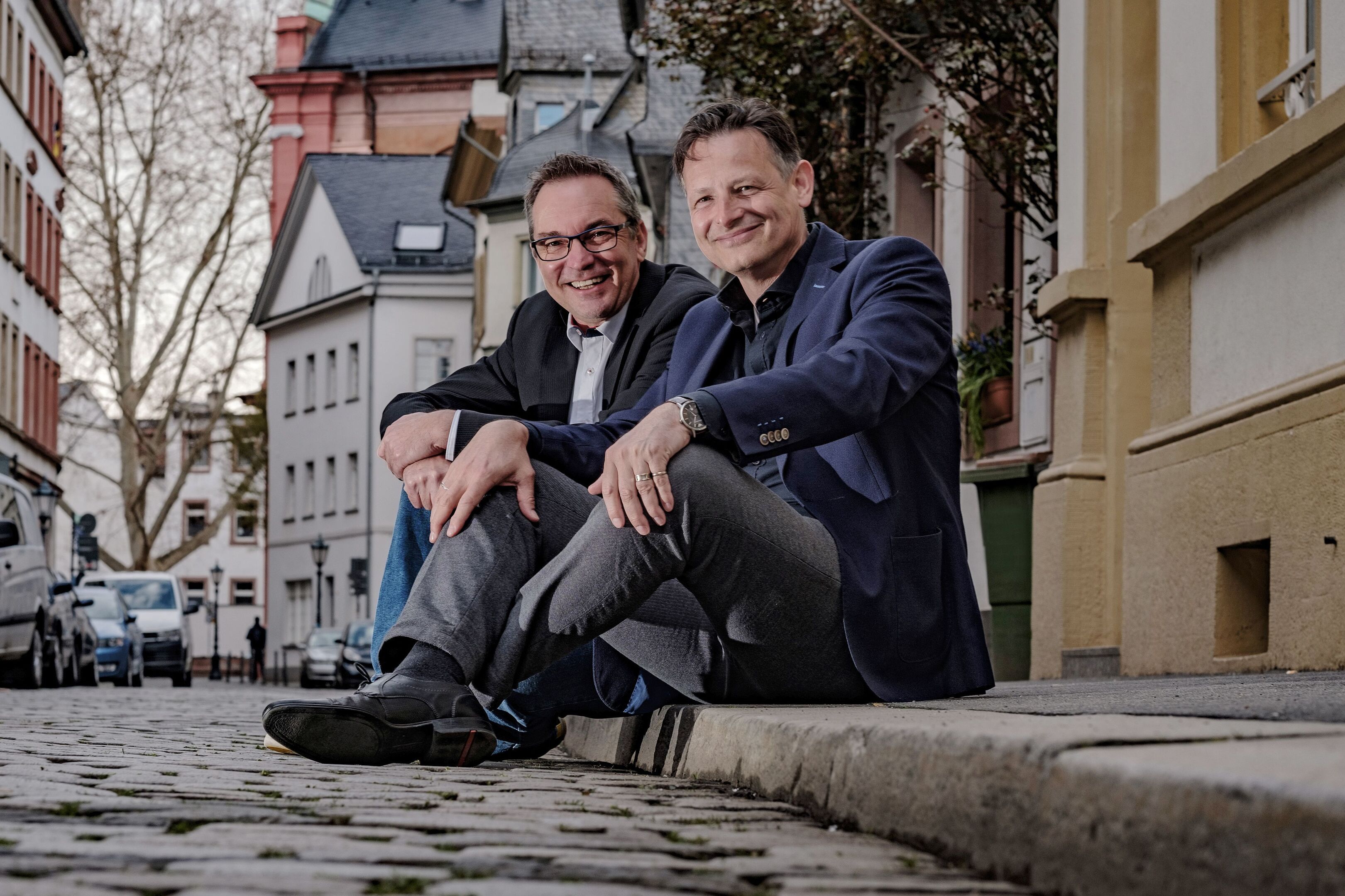 Die Autoren Peter Jackob und Peter Metzdorf lesen auf Burg Nideggen.
