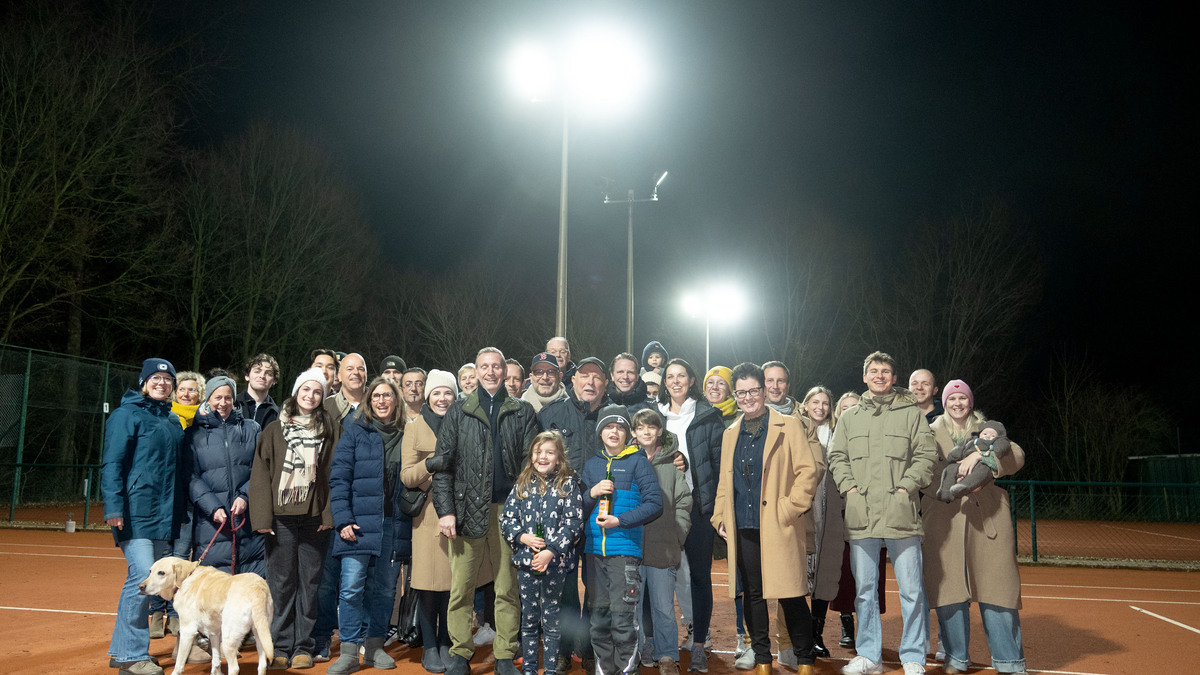 Tennisclub Stahe-Niederbusch: Flutlichtanlage ermöglicht ...
